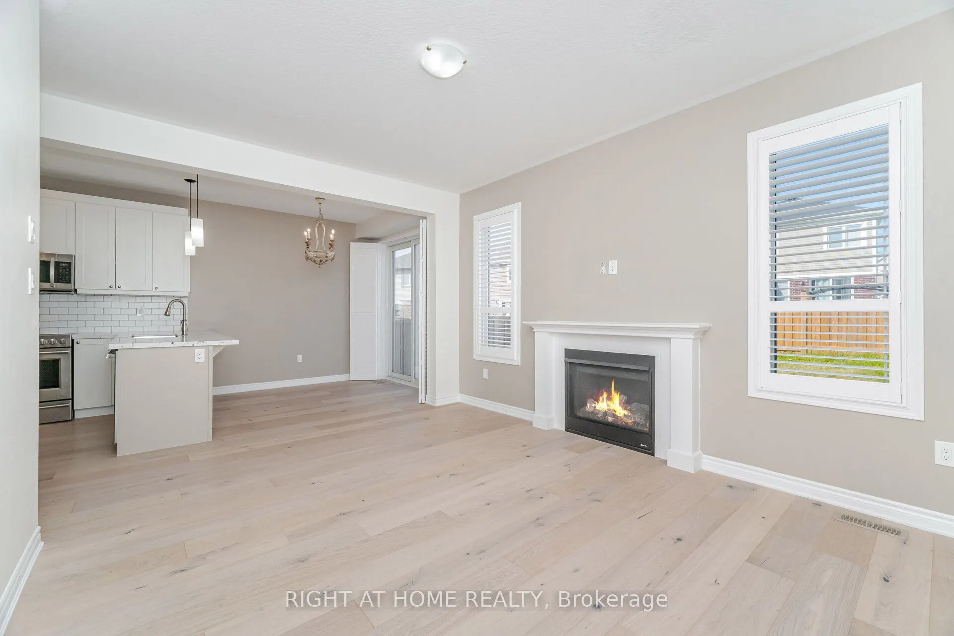 28 Pickett Place