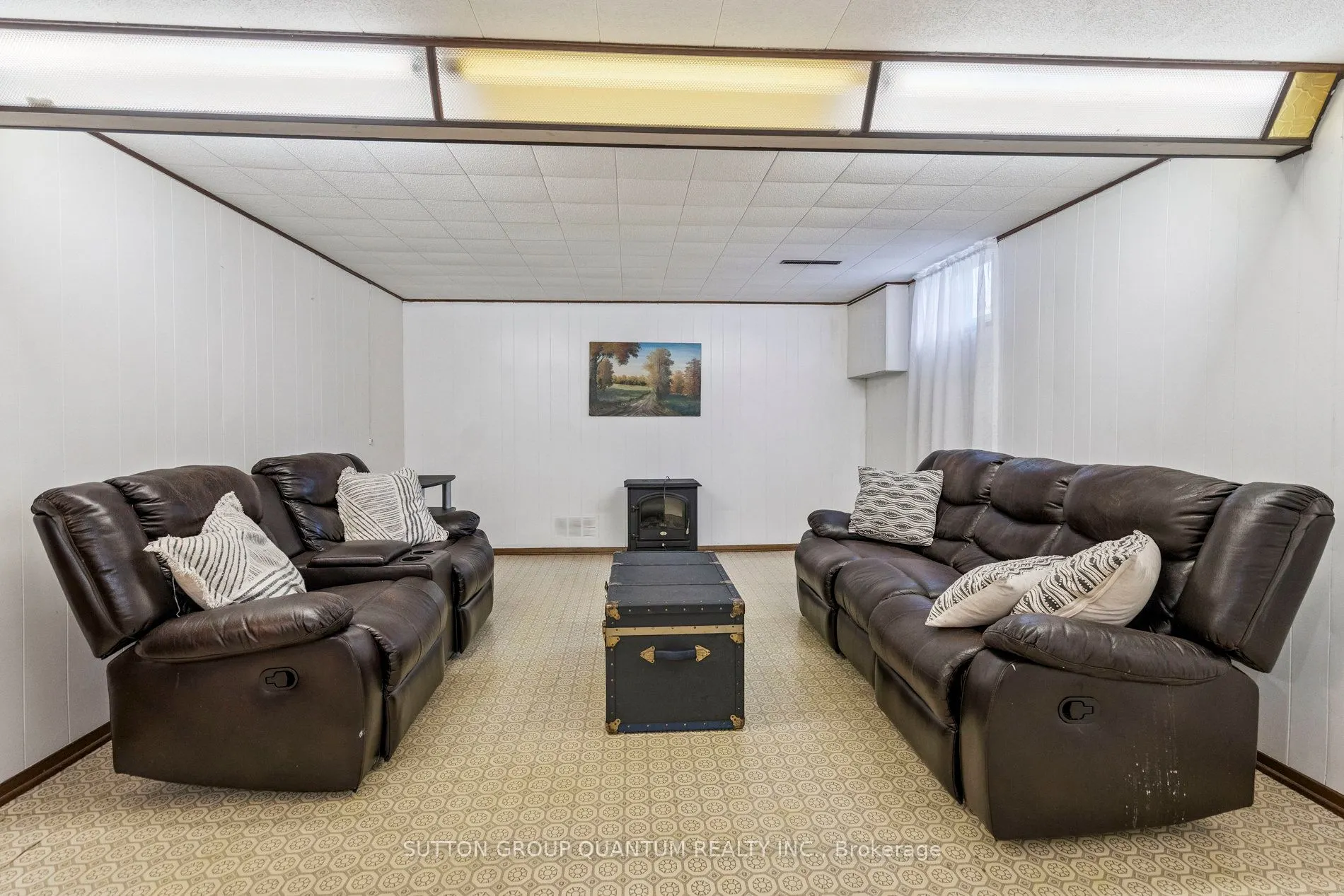 8 BERMUDA Drive