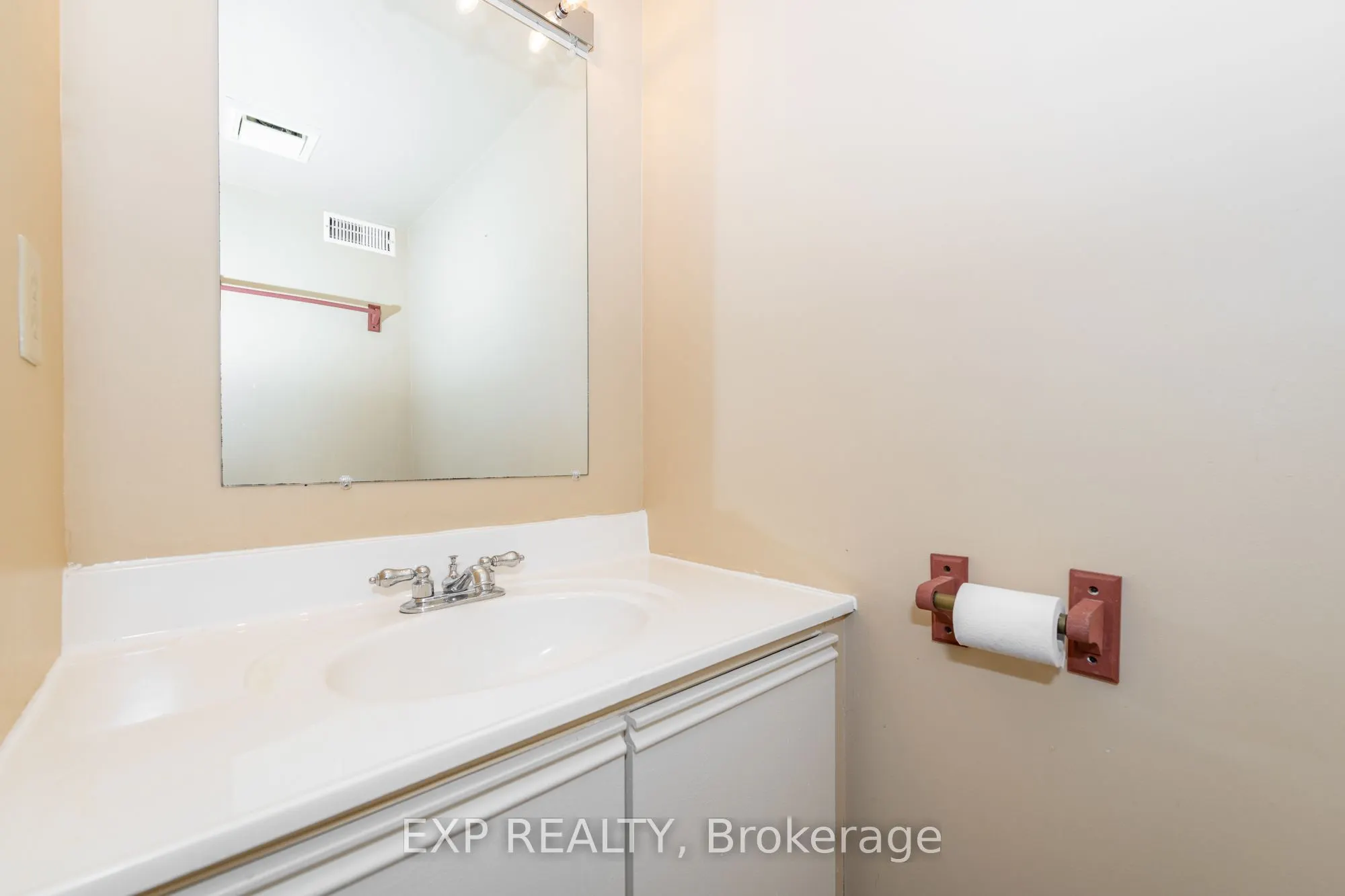 26 Mcdermot Court, #26