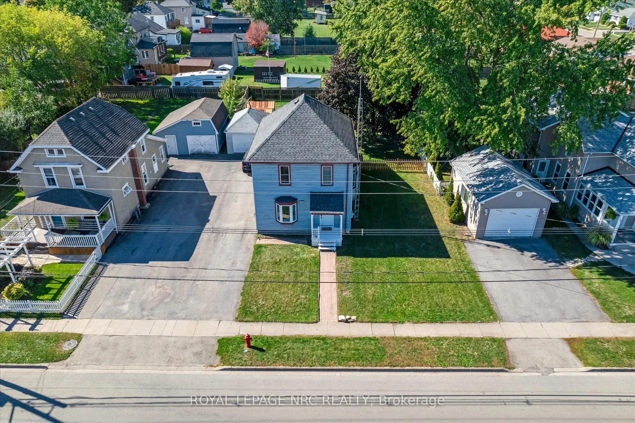 636 Elm Street