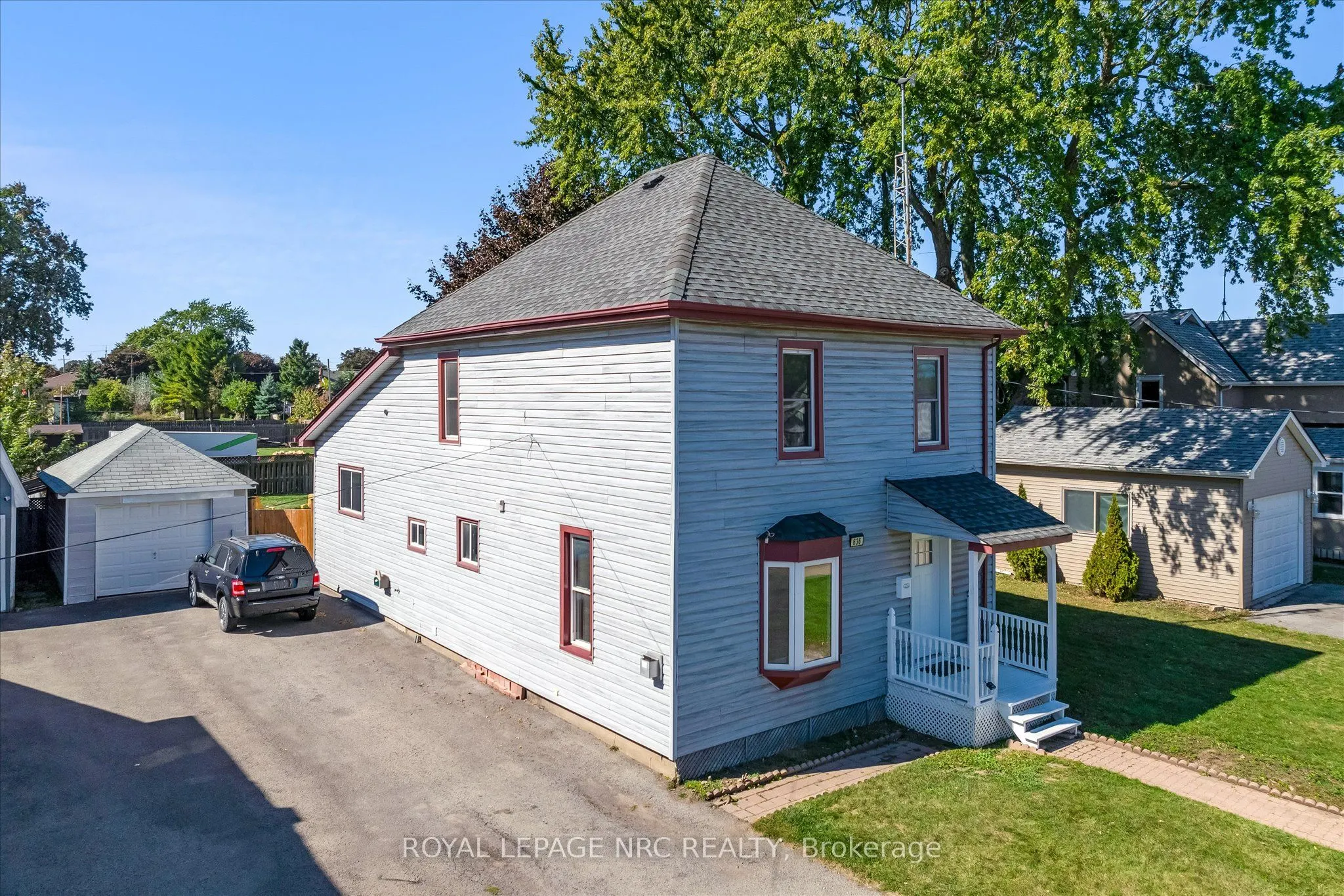636 Elm Street