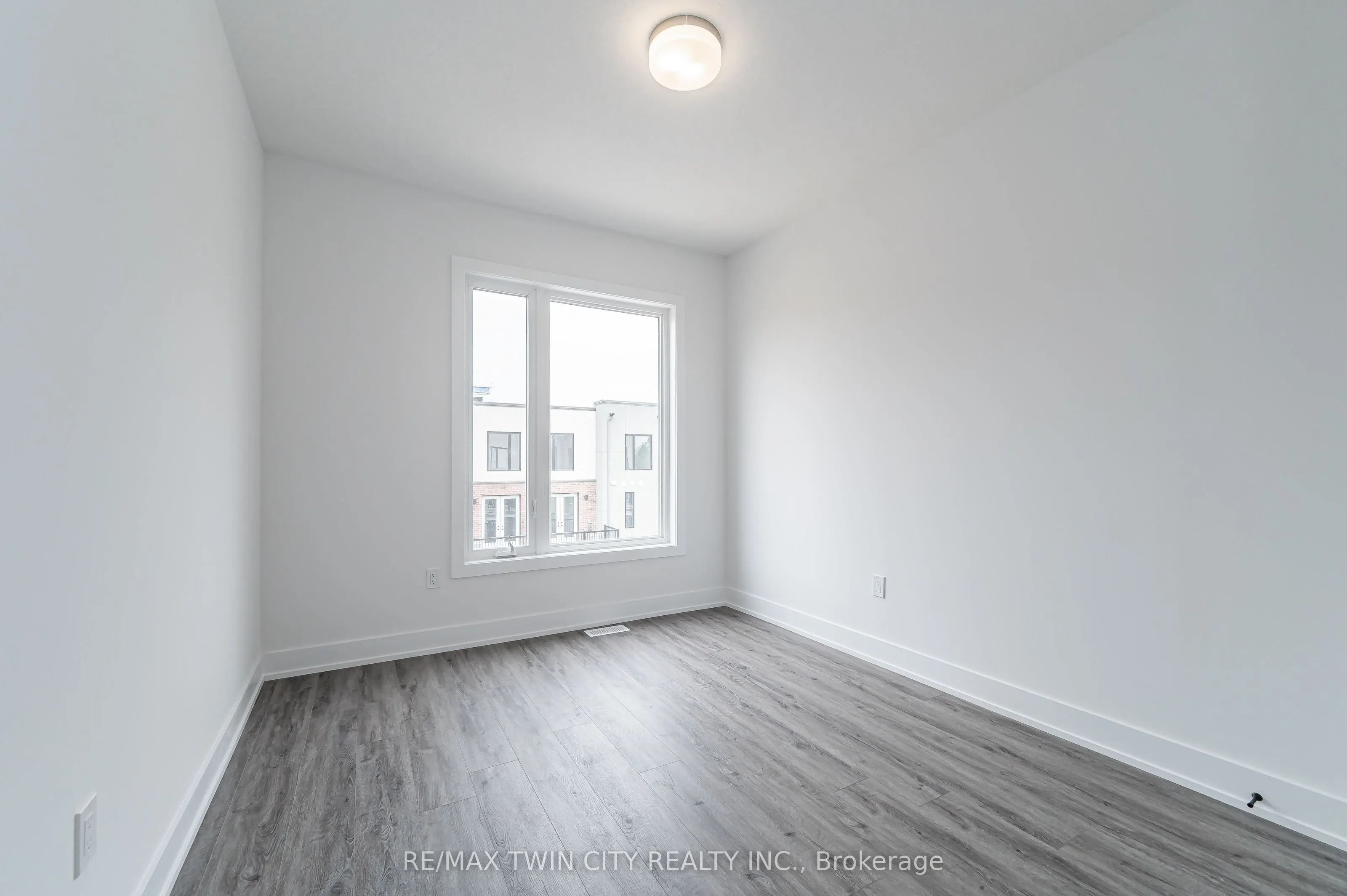 99 Roger Street, #8
