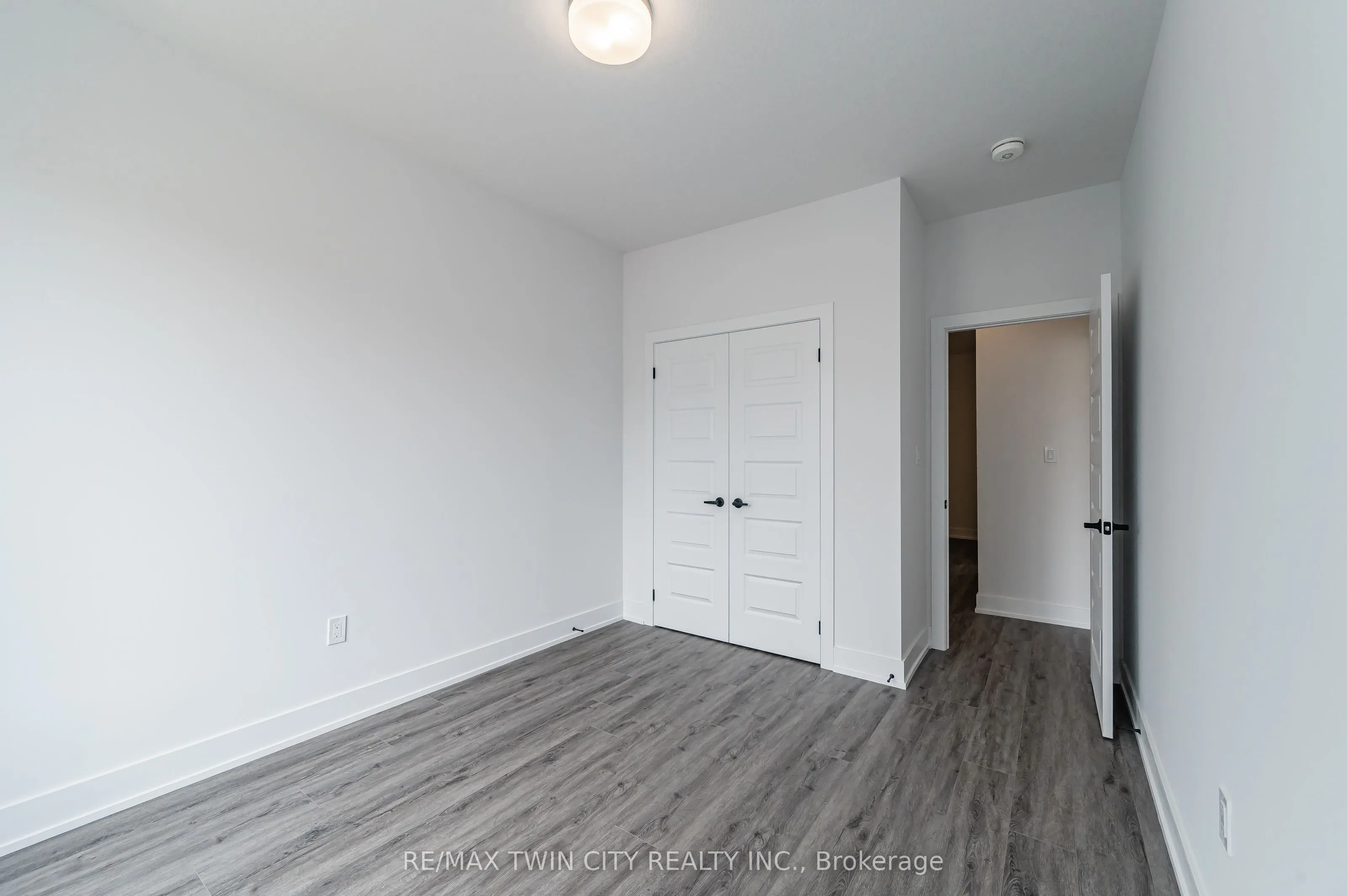 99 Roger Street, #8