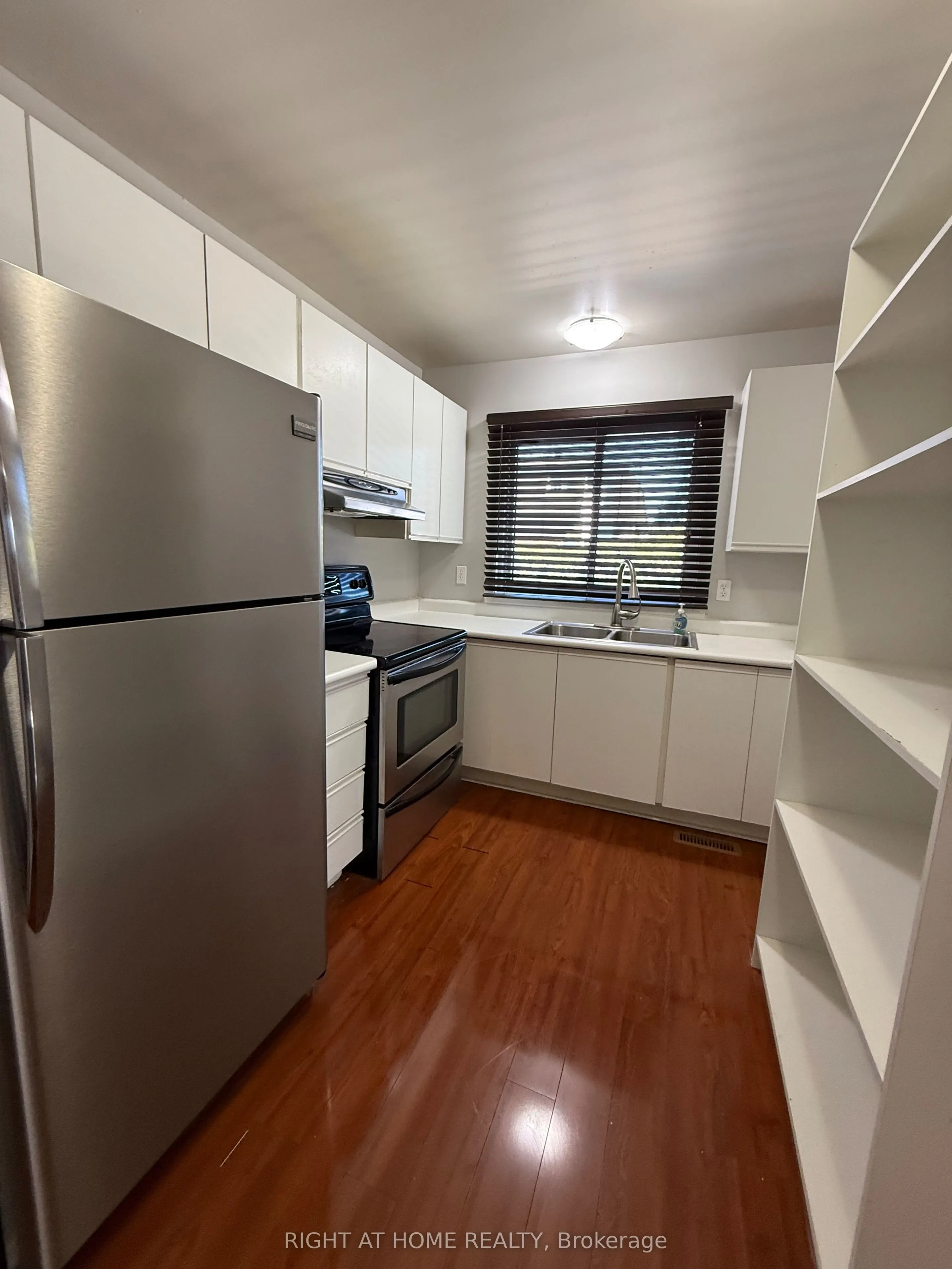 1950 Belmore Lane, #29