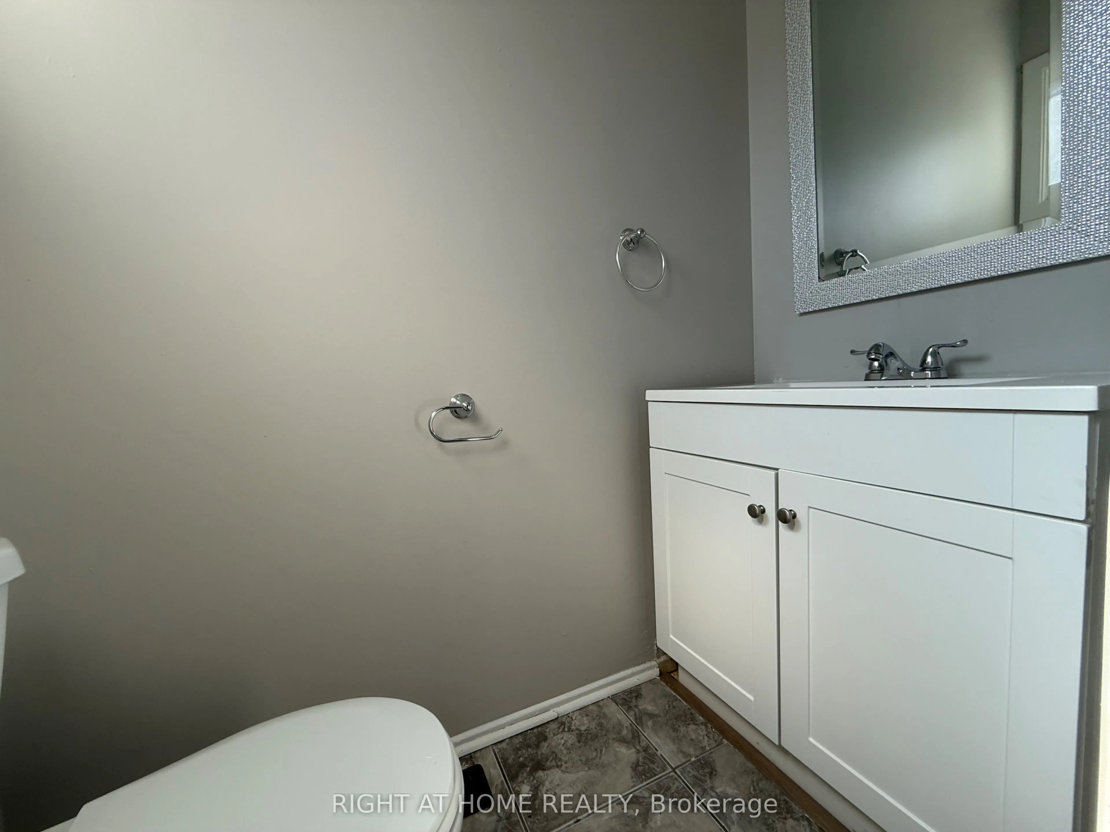 1950 Belmore Lane, #29