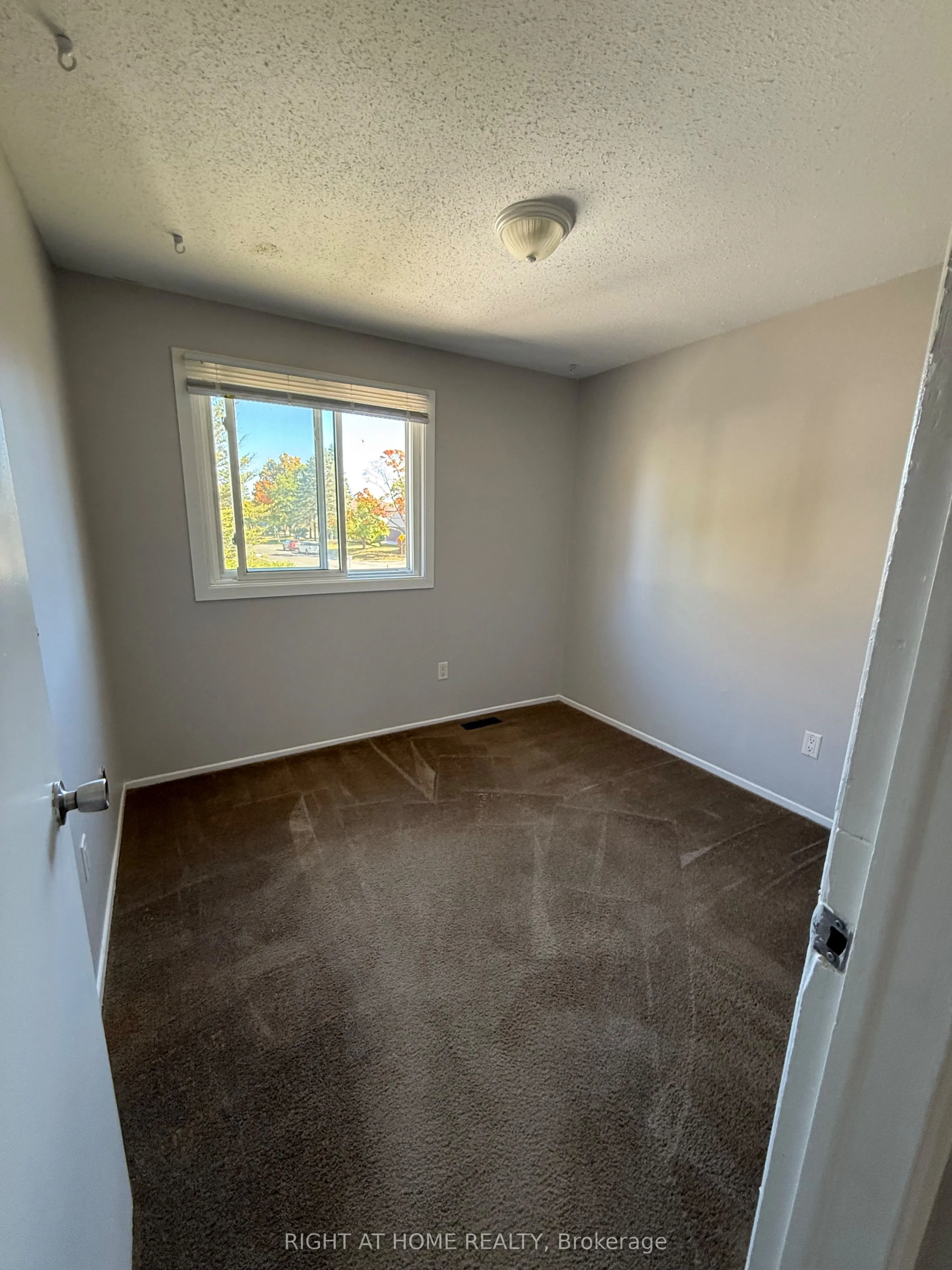1950 Belmore Lane, #29