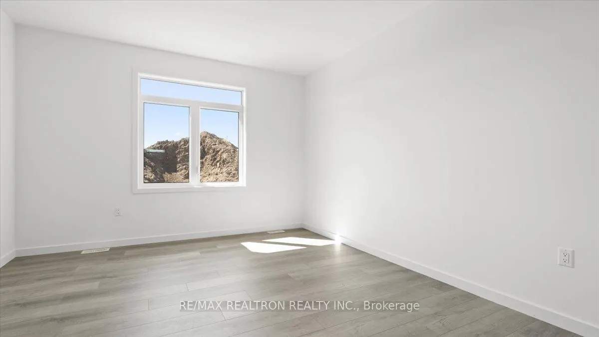 47 Summit Crescent