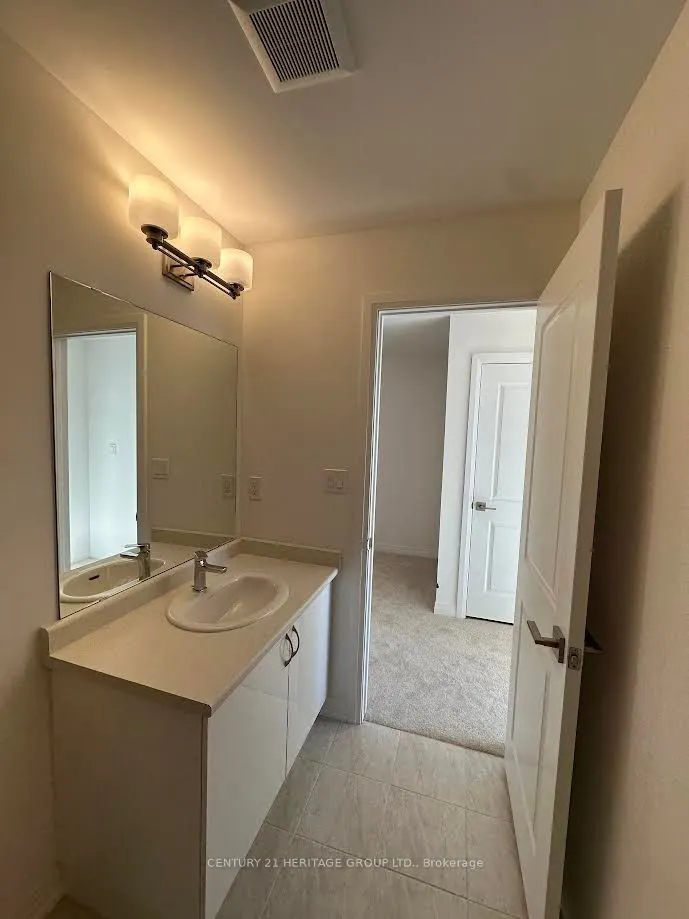 620 Colborne Street W, #2