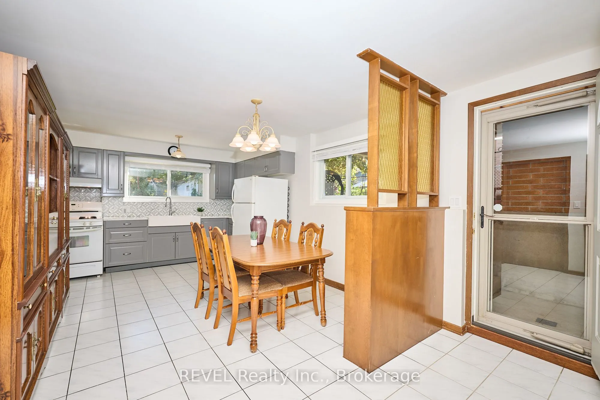 6 Charleen Circle