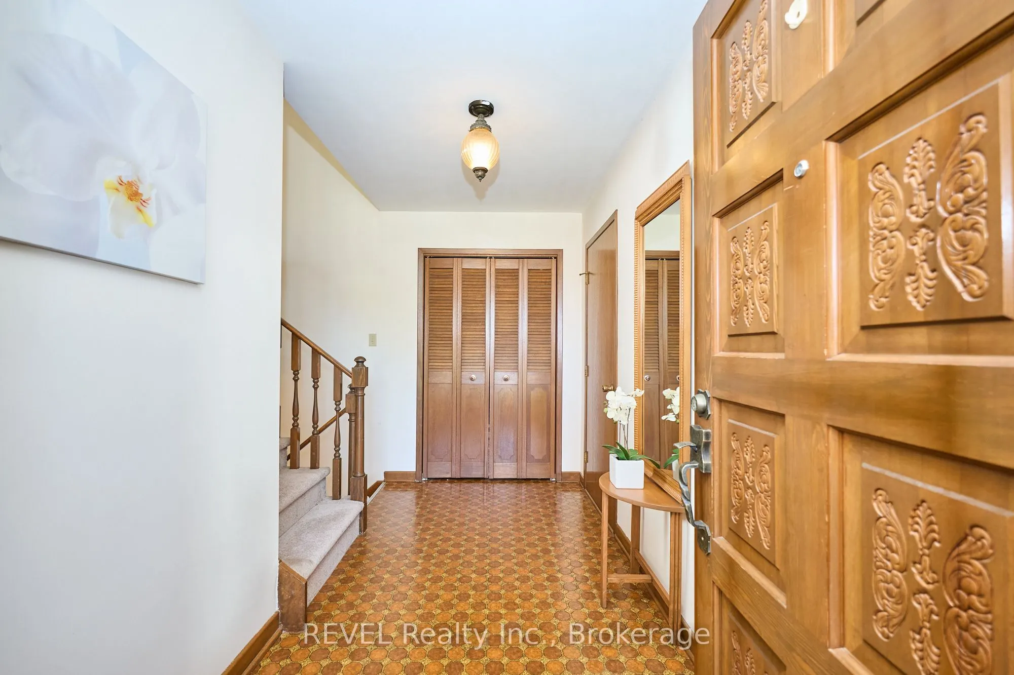 6 Charleen Circle