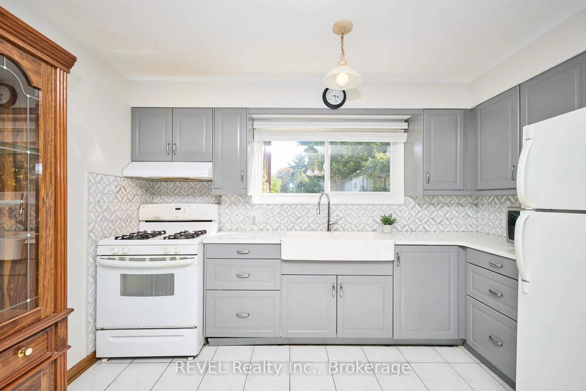 6 Charleen Circle