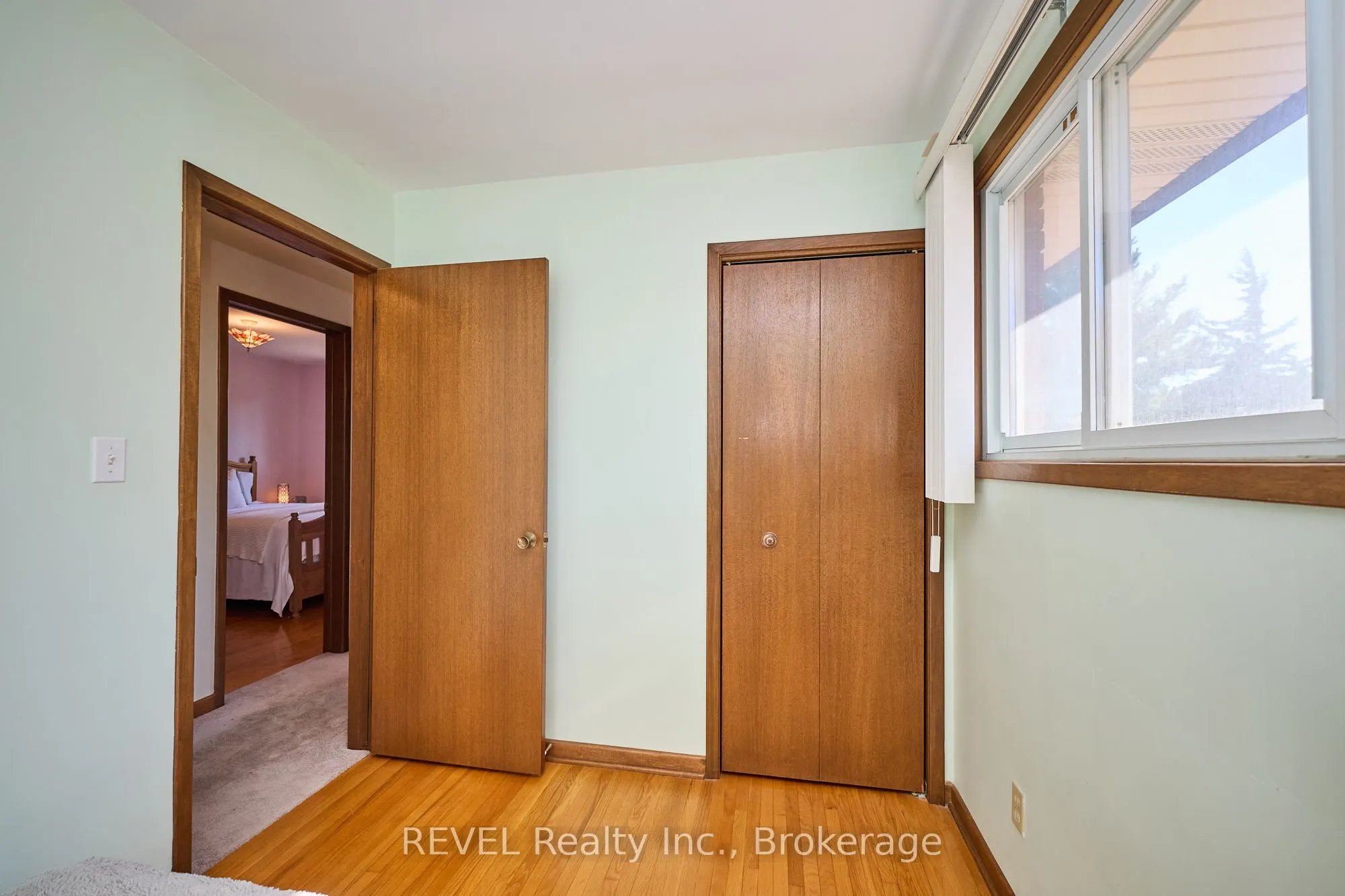 6 Charleen Circle