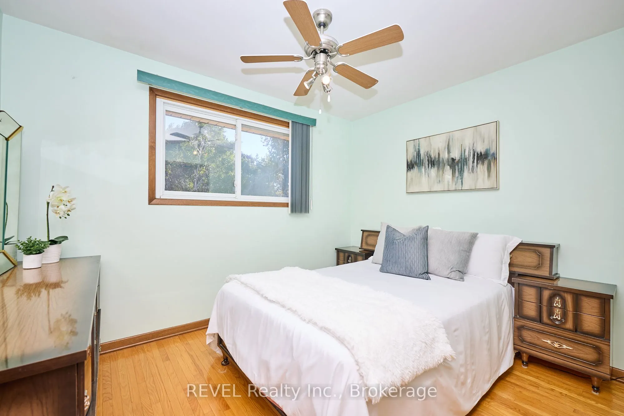 6 Charleen Circle
