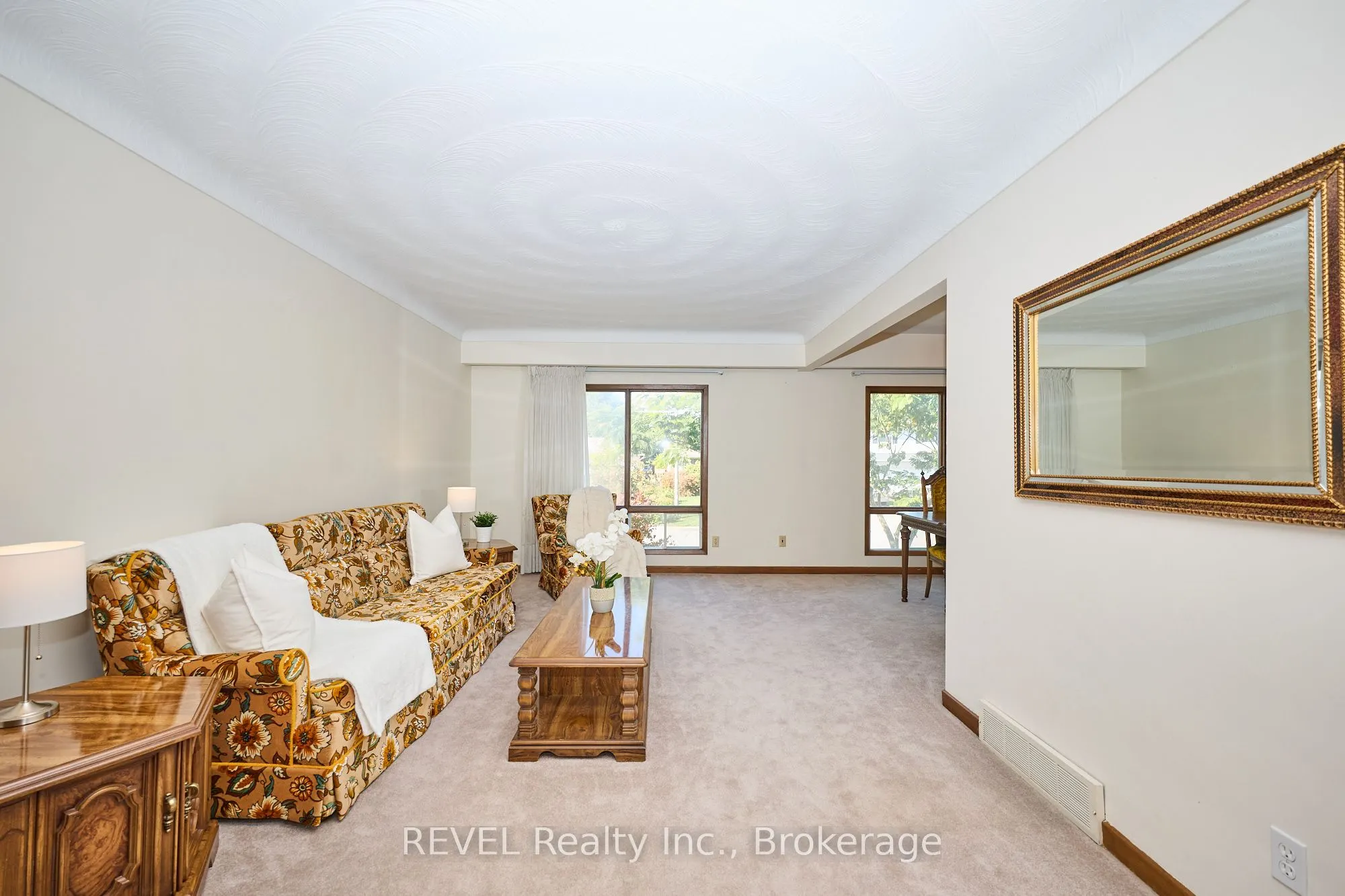 6 Charleen Circle