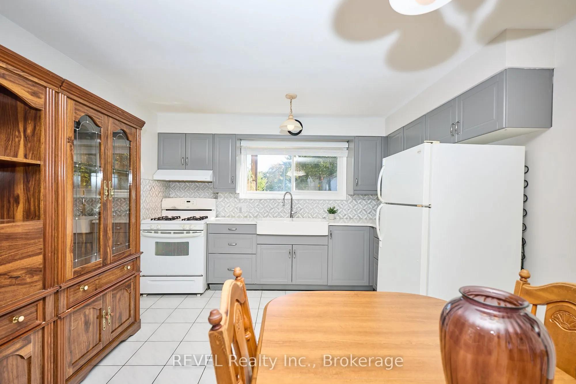 6 Charleen Circle