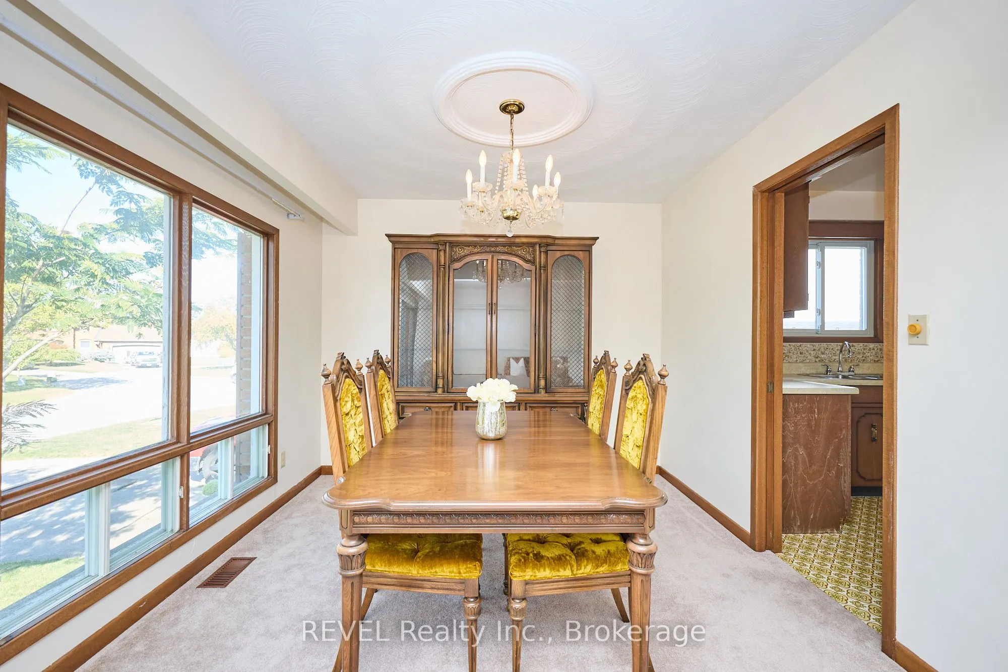 6 Charleen Circle