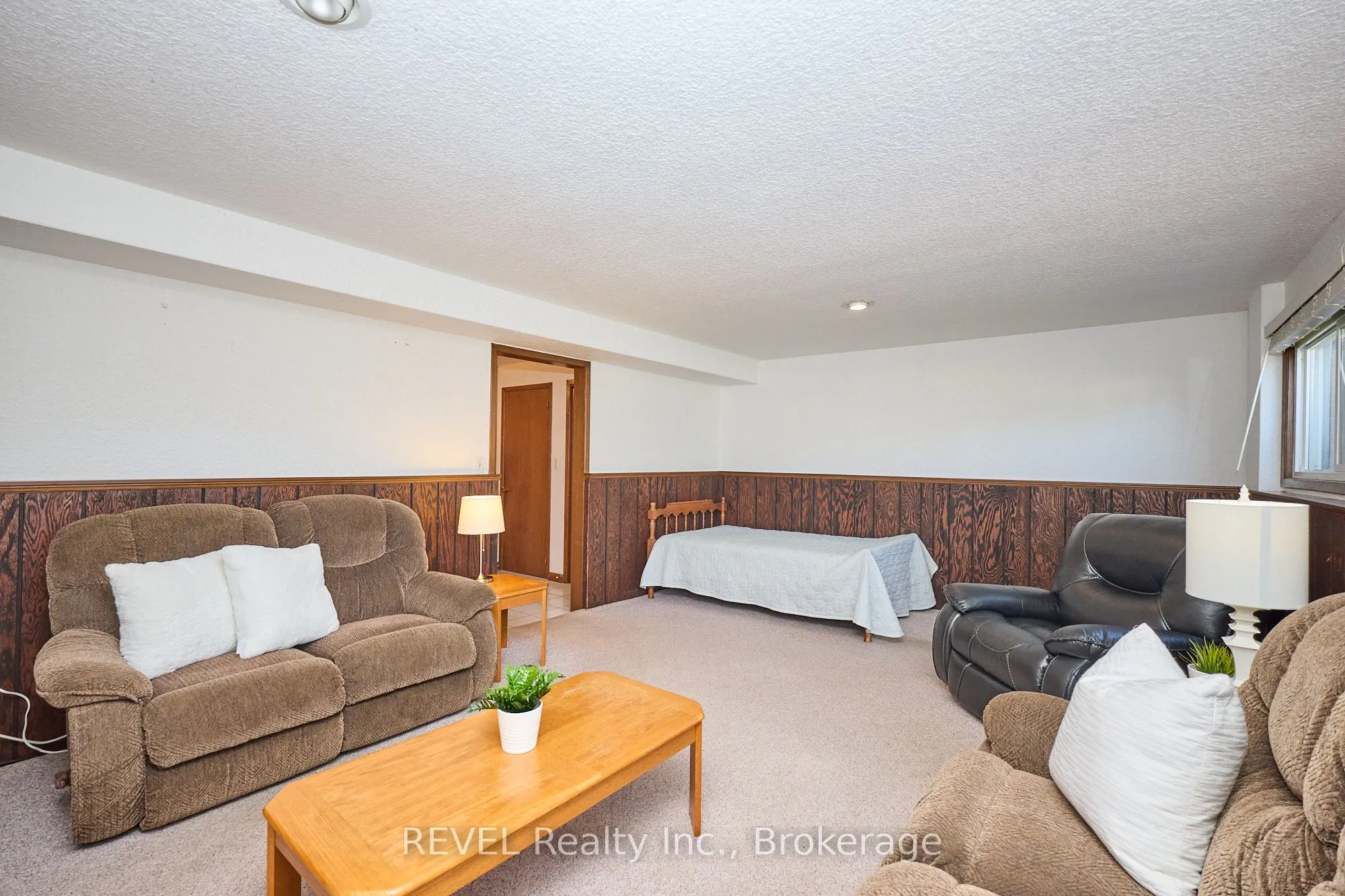 6 Charleen Circle