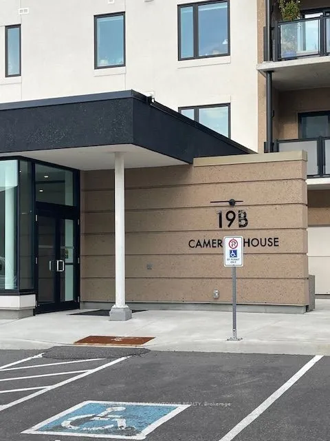 19B West Street N, #407