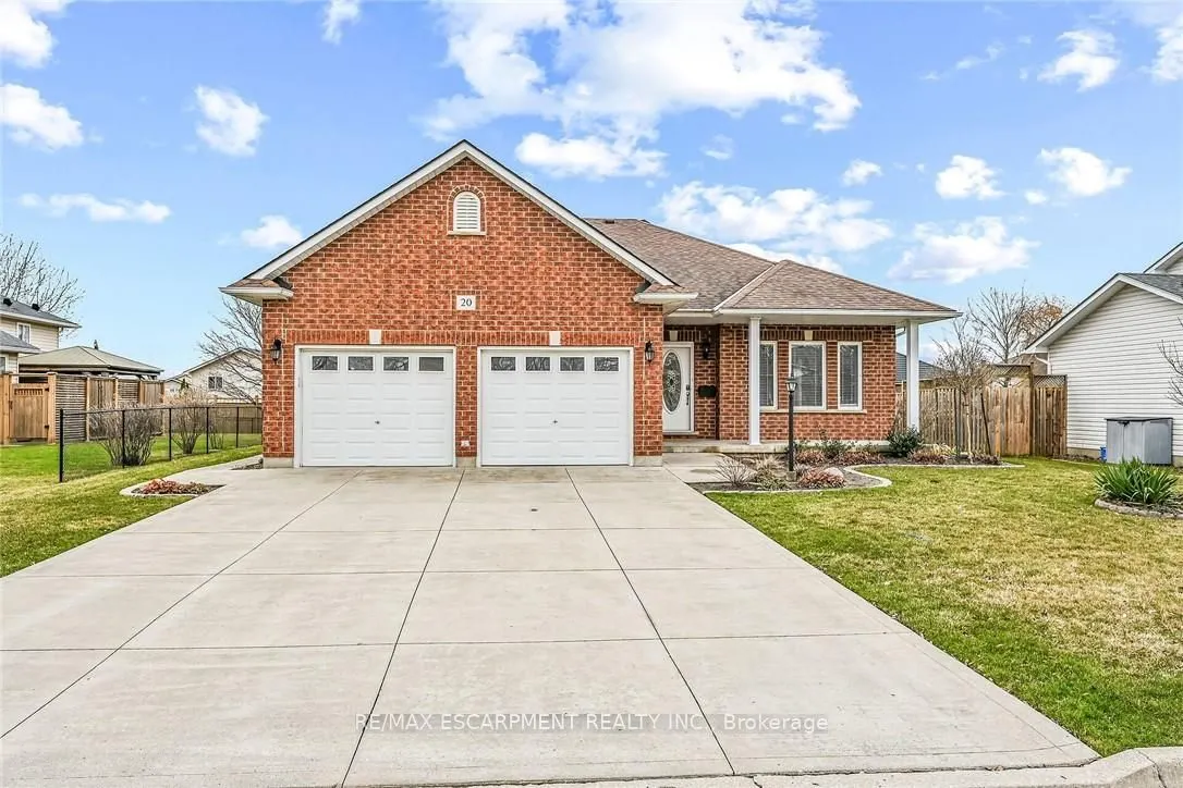 20 Oak Crescent