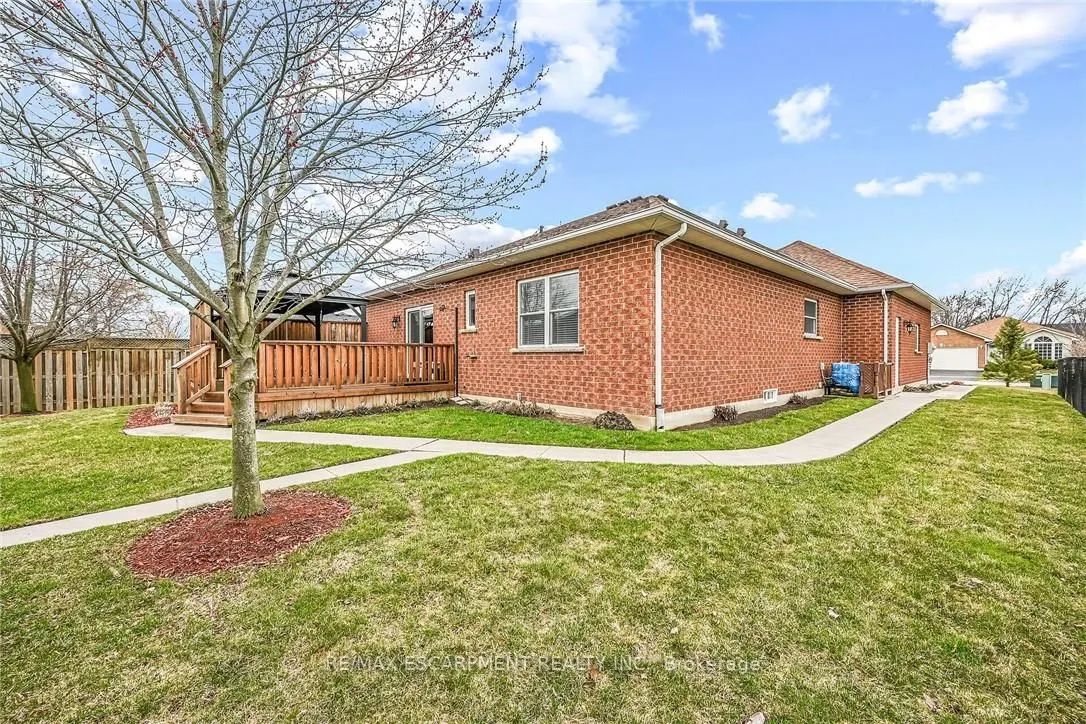 20 Oak Crescent