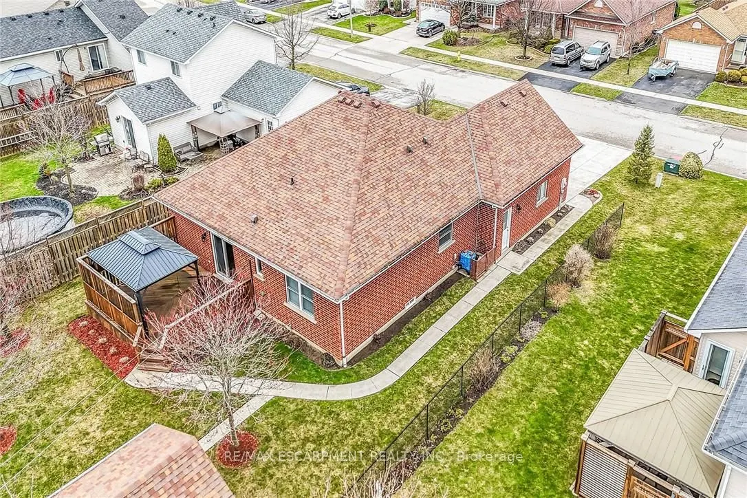 20 Oak Crescent