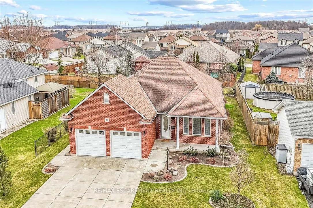 20 Oak Crescent