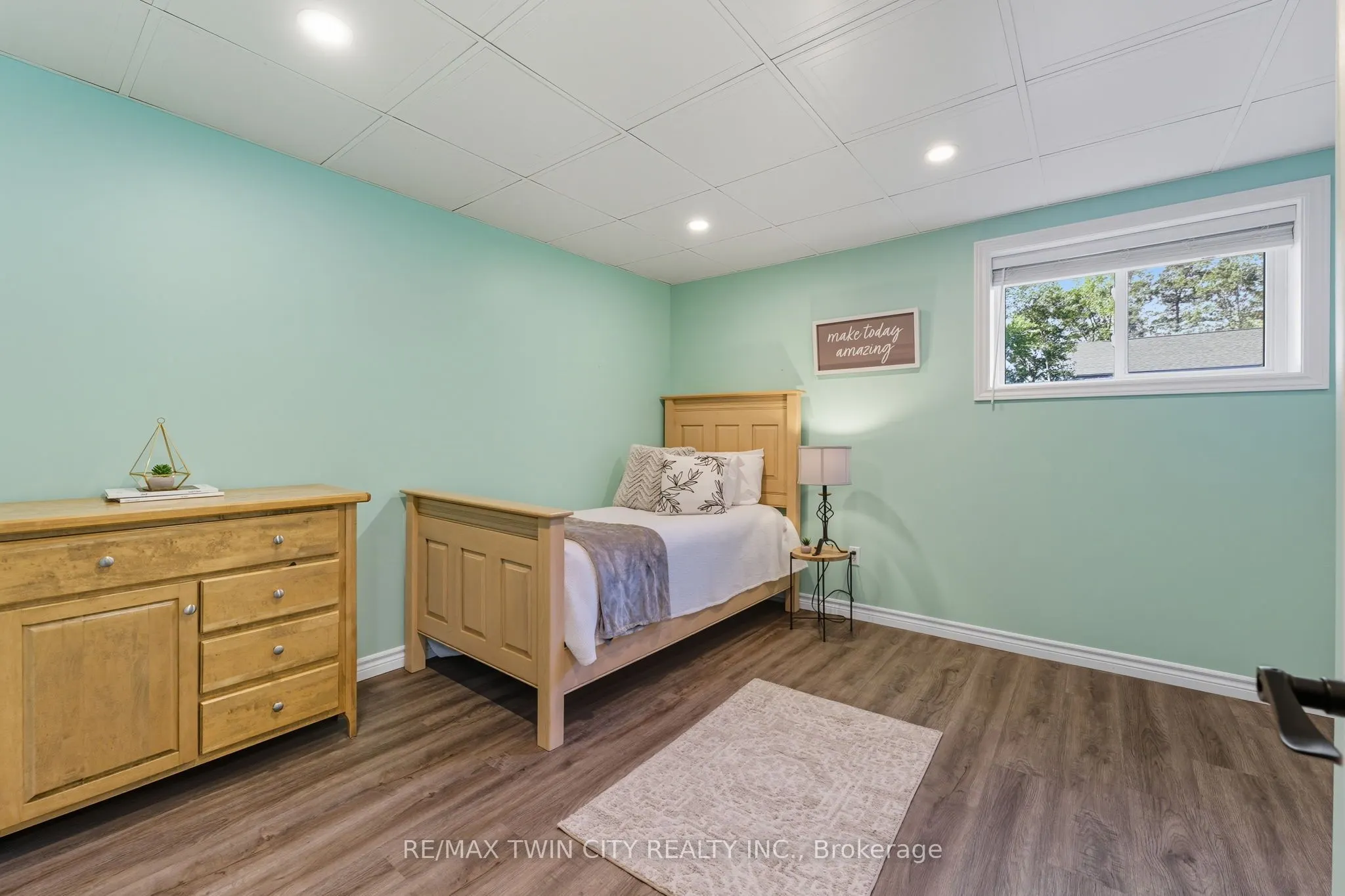 1392 Wrigley Road