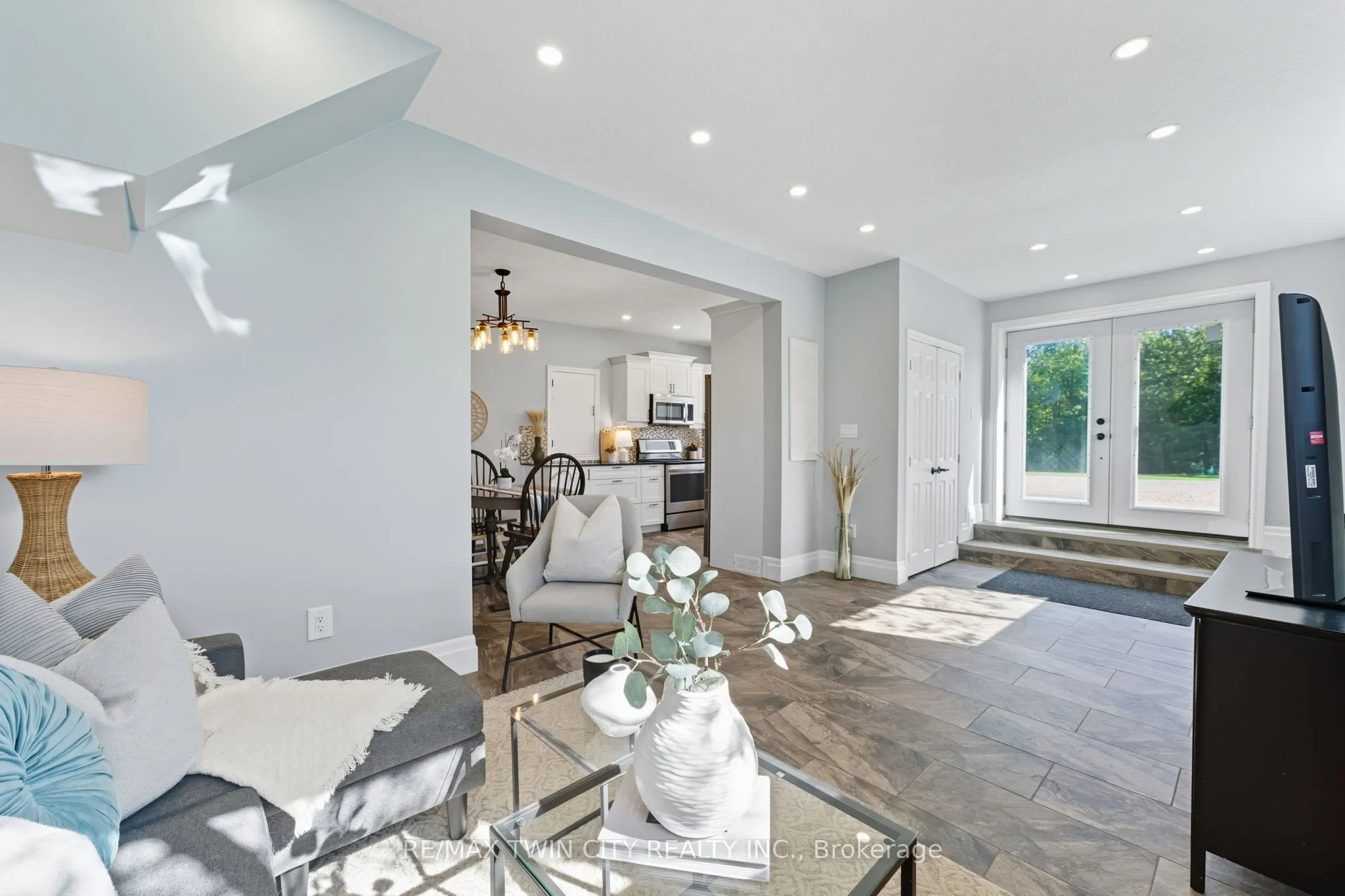 1392 Wrigley Road