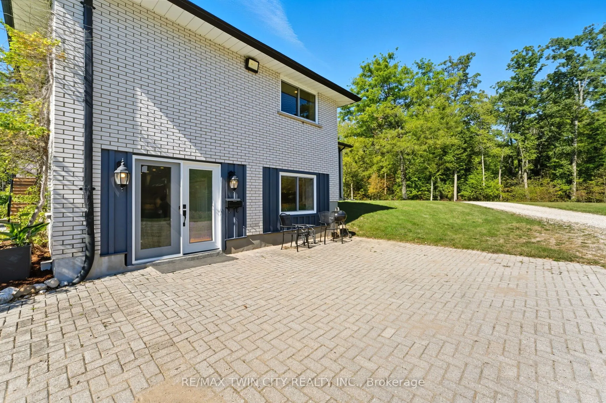 1392 Wrigley Road