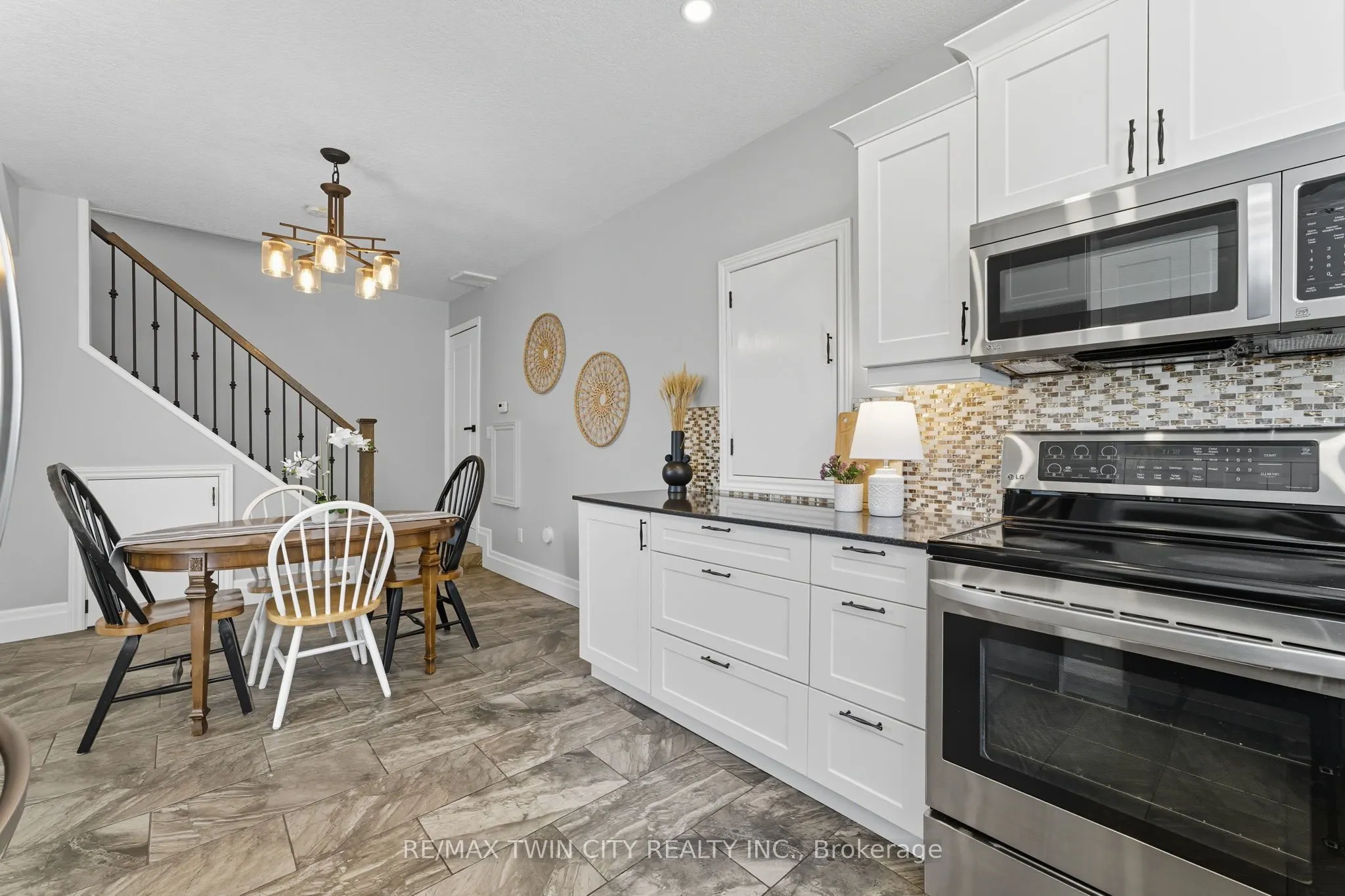 1392 Wrigley Road