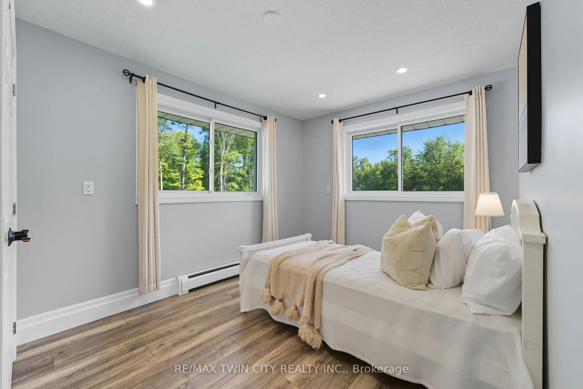 1392 Wrigley Road