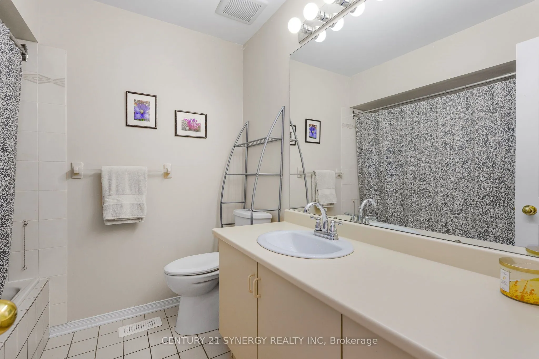 32 Innesbrook Court, #16