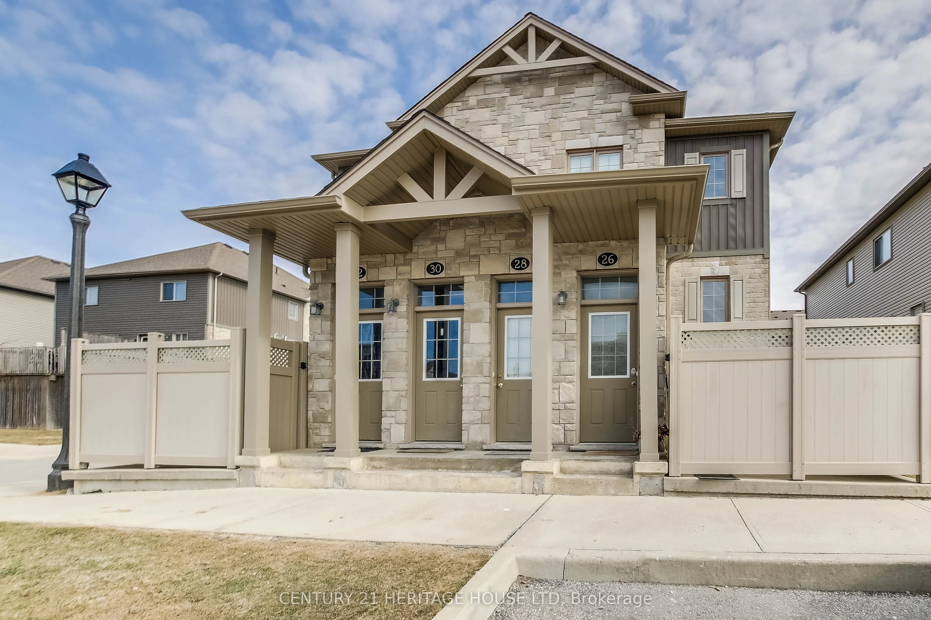 3200 Singleton Avenue, #26