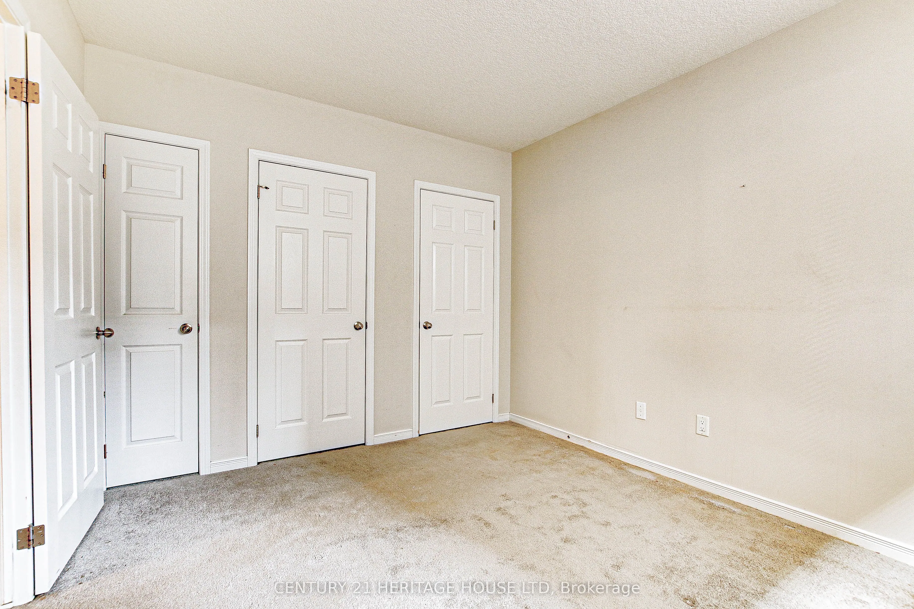 3200 Singleton Avenue, #26