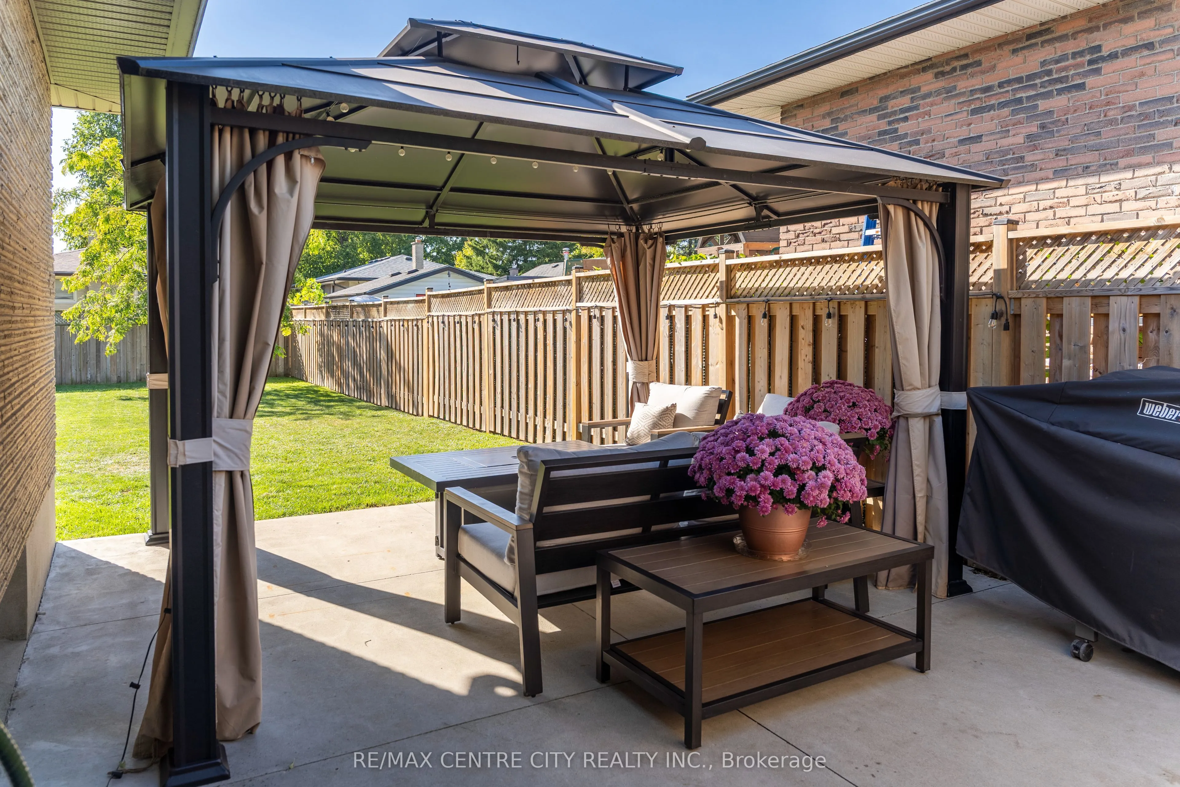 15 Frobisher Crescent