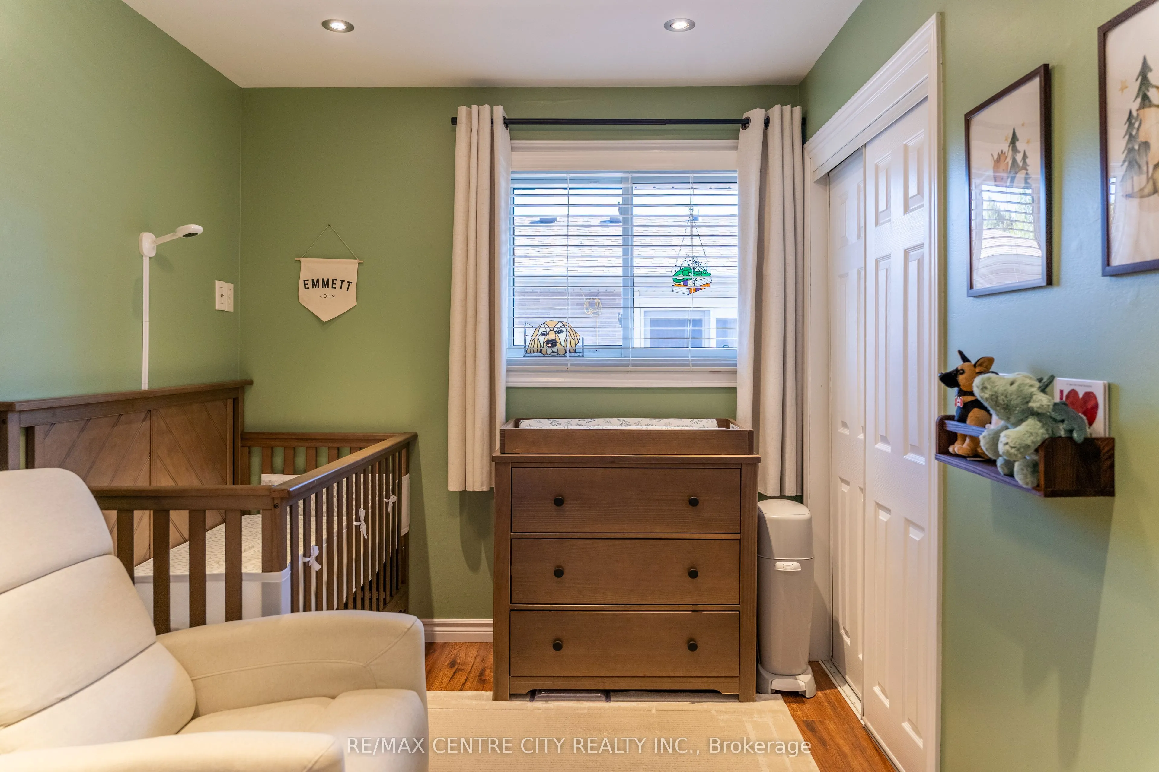 15 Frobisher Crescent
