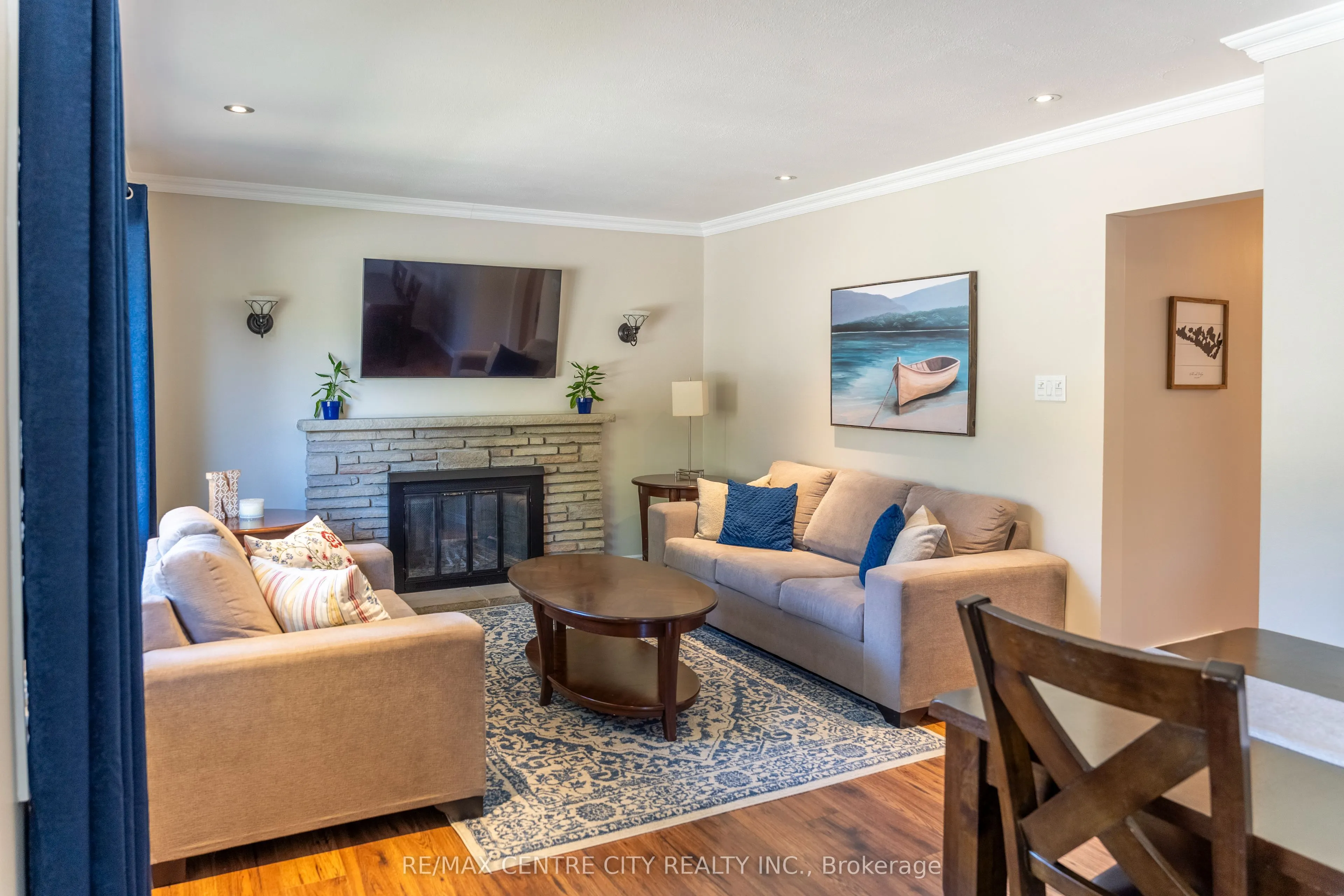 15 Frobisher Crescent
