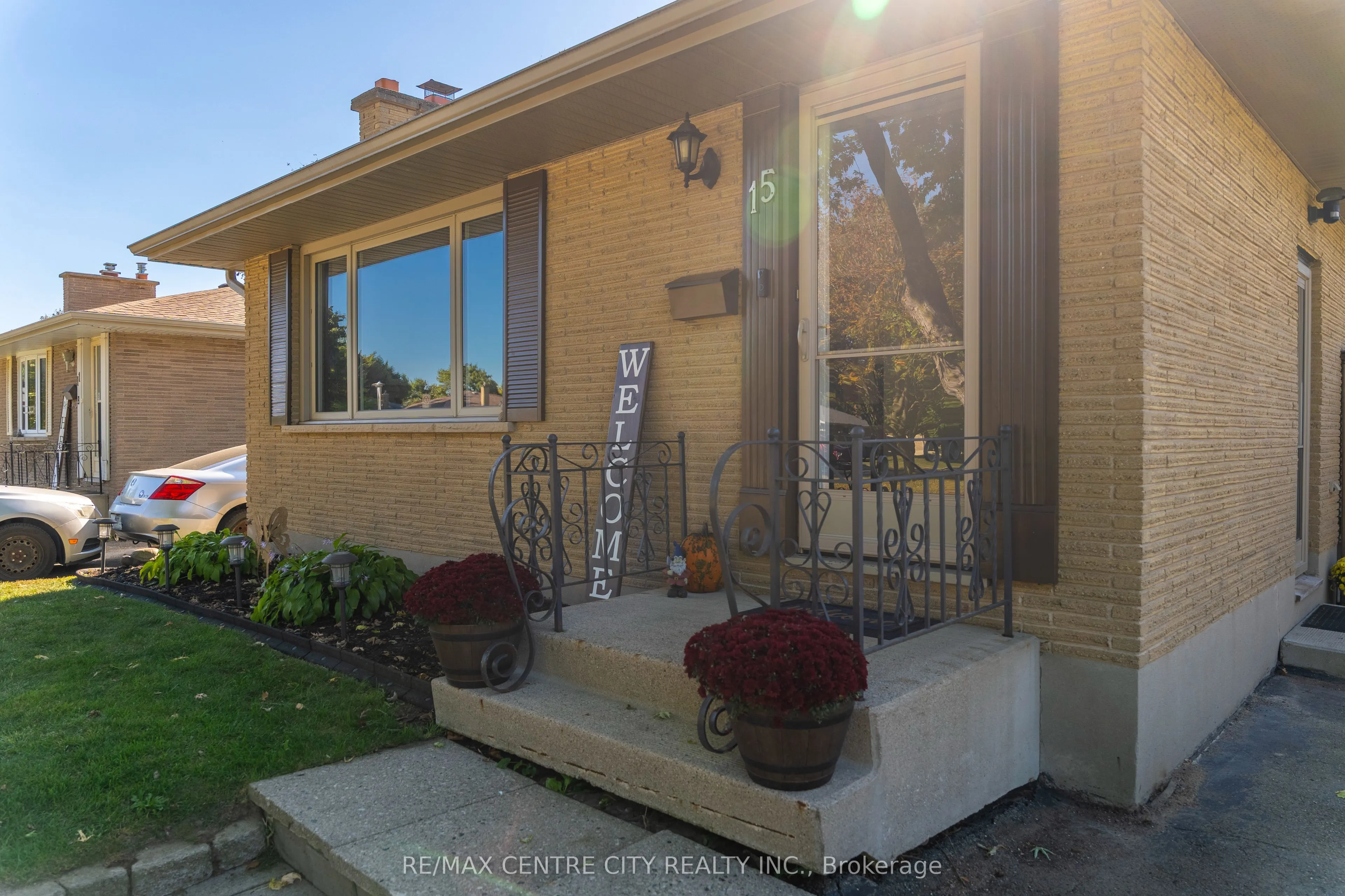 15 Frobisher Crescent