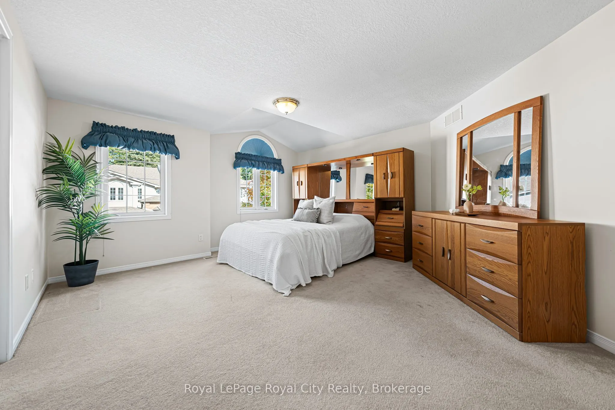 784 Gordon Street, #7