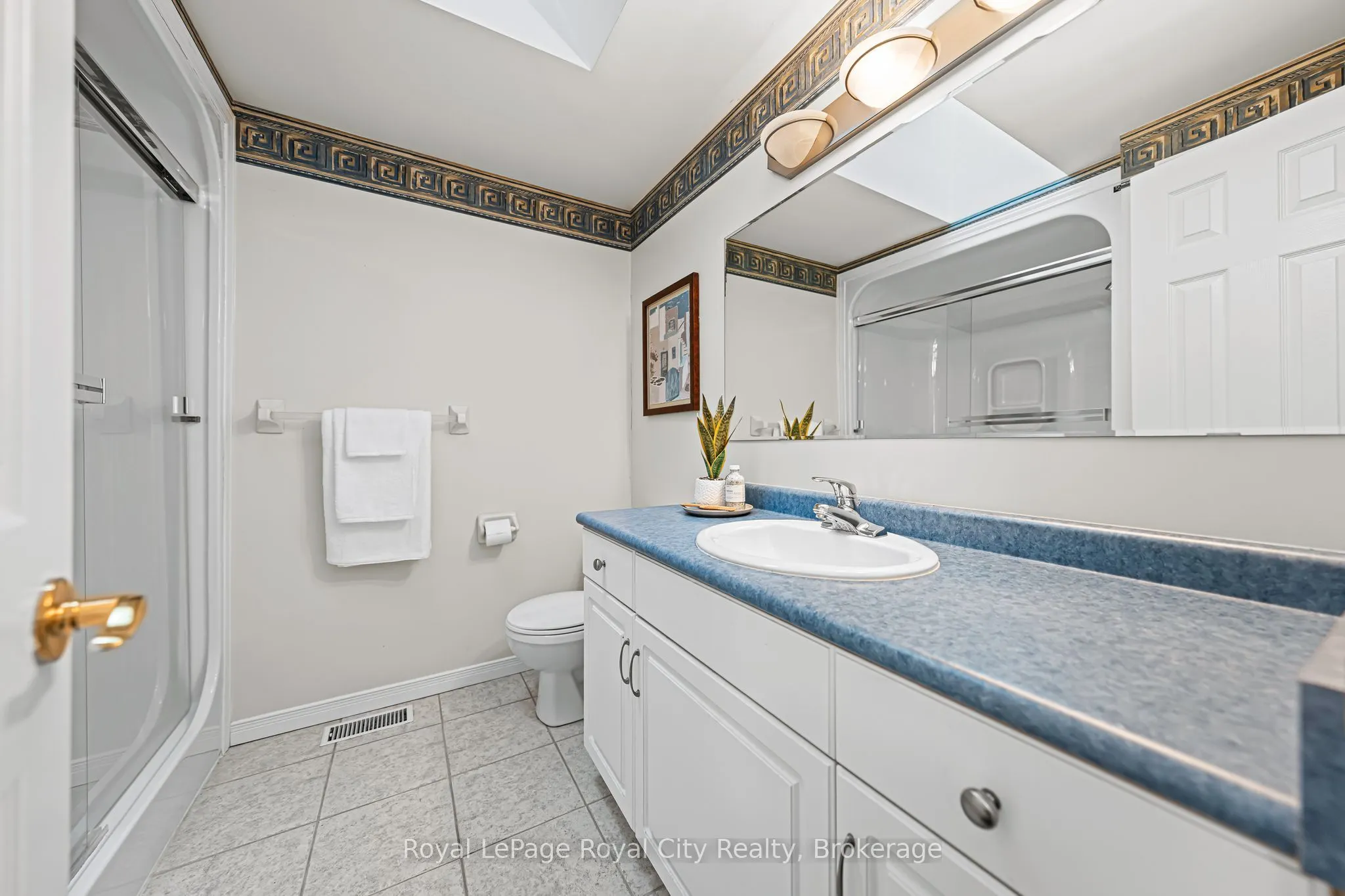 784 Gordon Street, #7