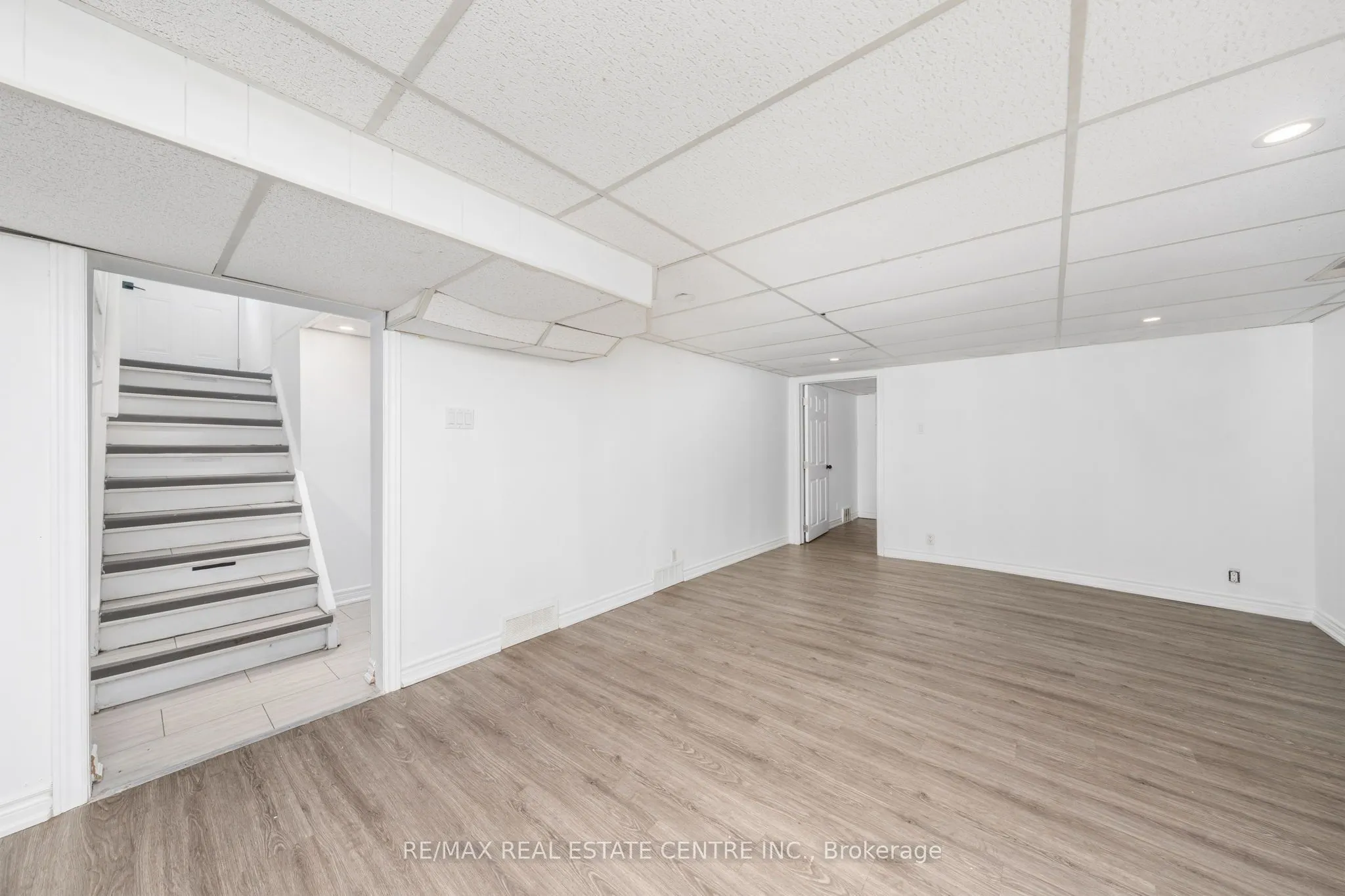 601 Hollywood Place
