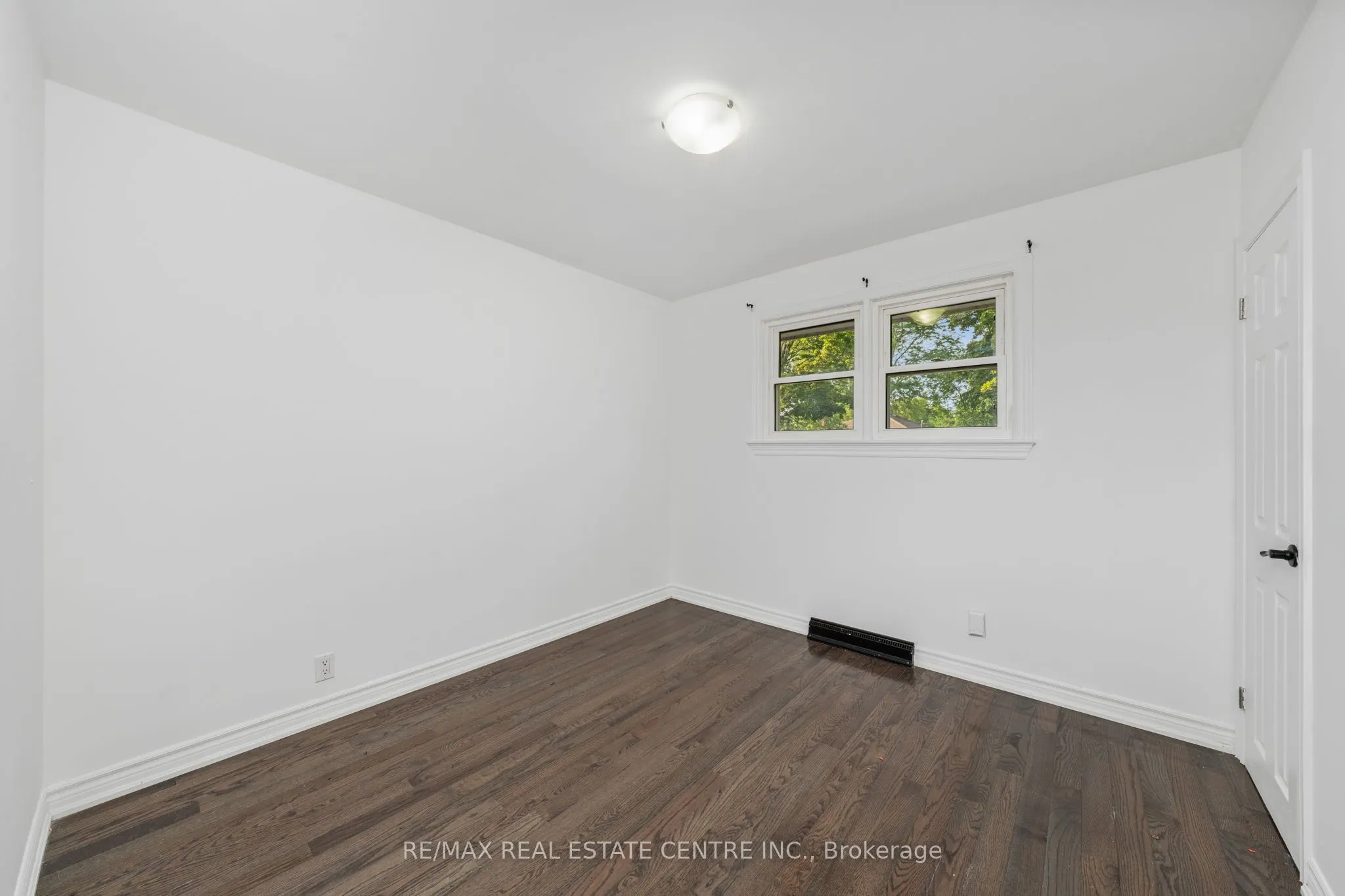 601 Hollywood Place