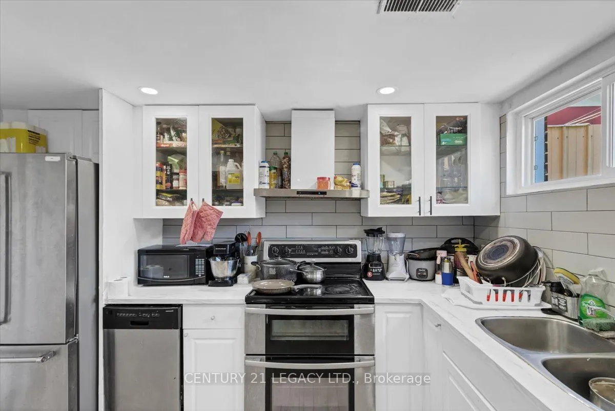 54 Beland Avenue S