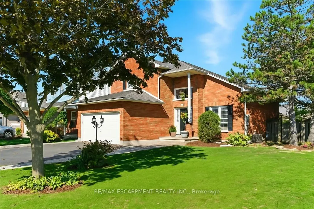 2 Caledonia Avenue