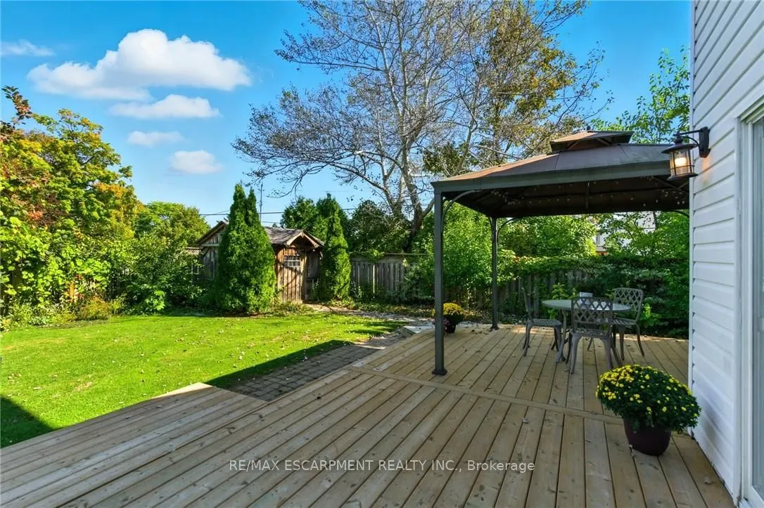 2 Caledonia Avenue