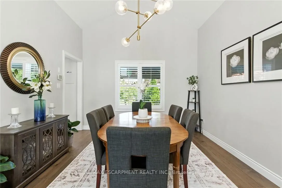 2 Caledonia Avenue