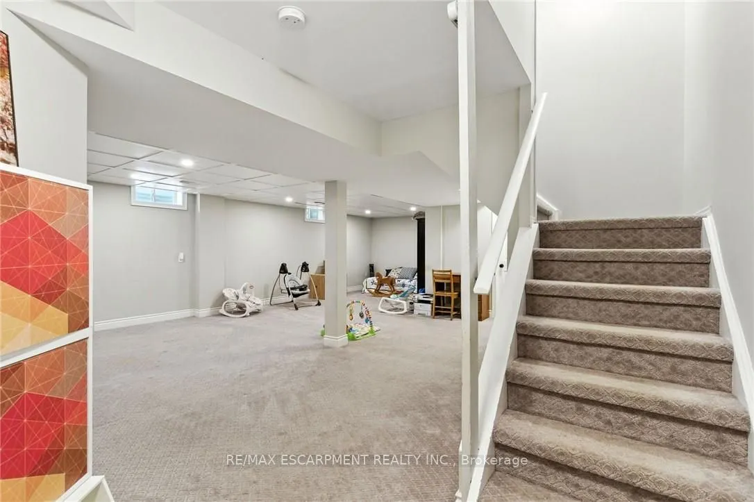 2 Caledonia Avenue