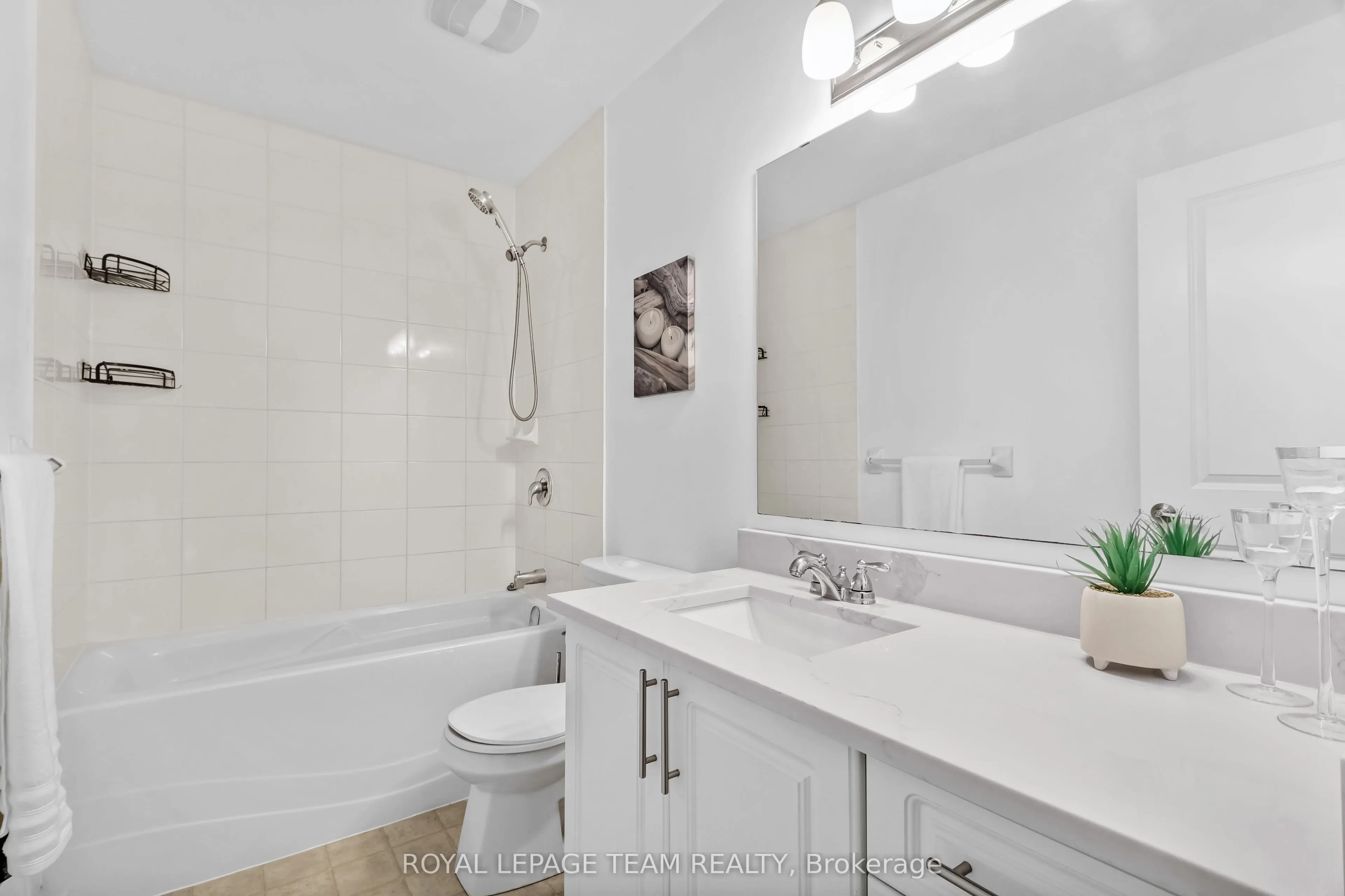 440 Via Verona Avenue, #C