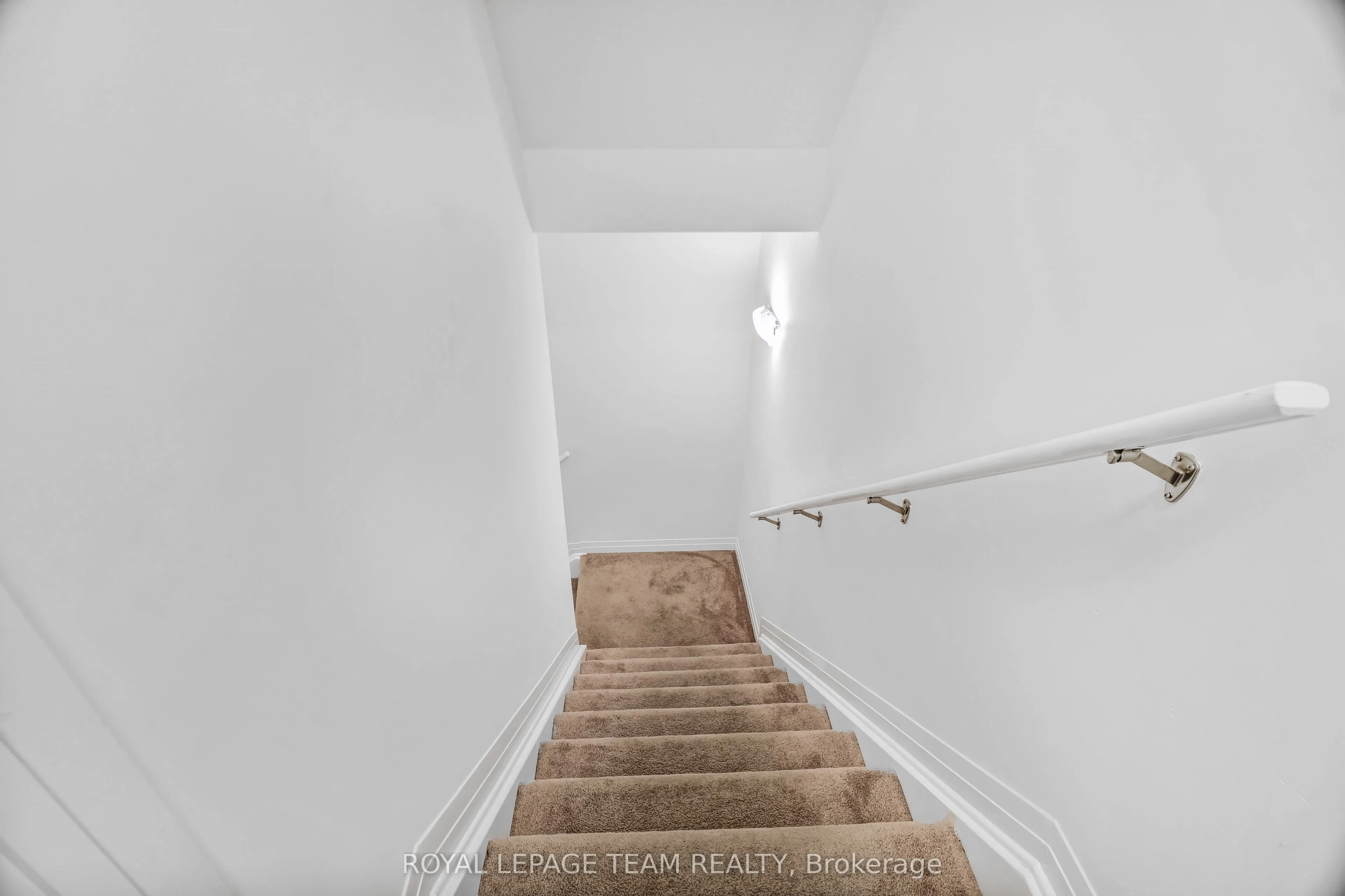 440 Via Verona Avenue, #C