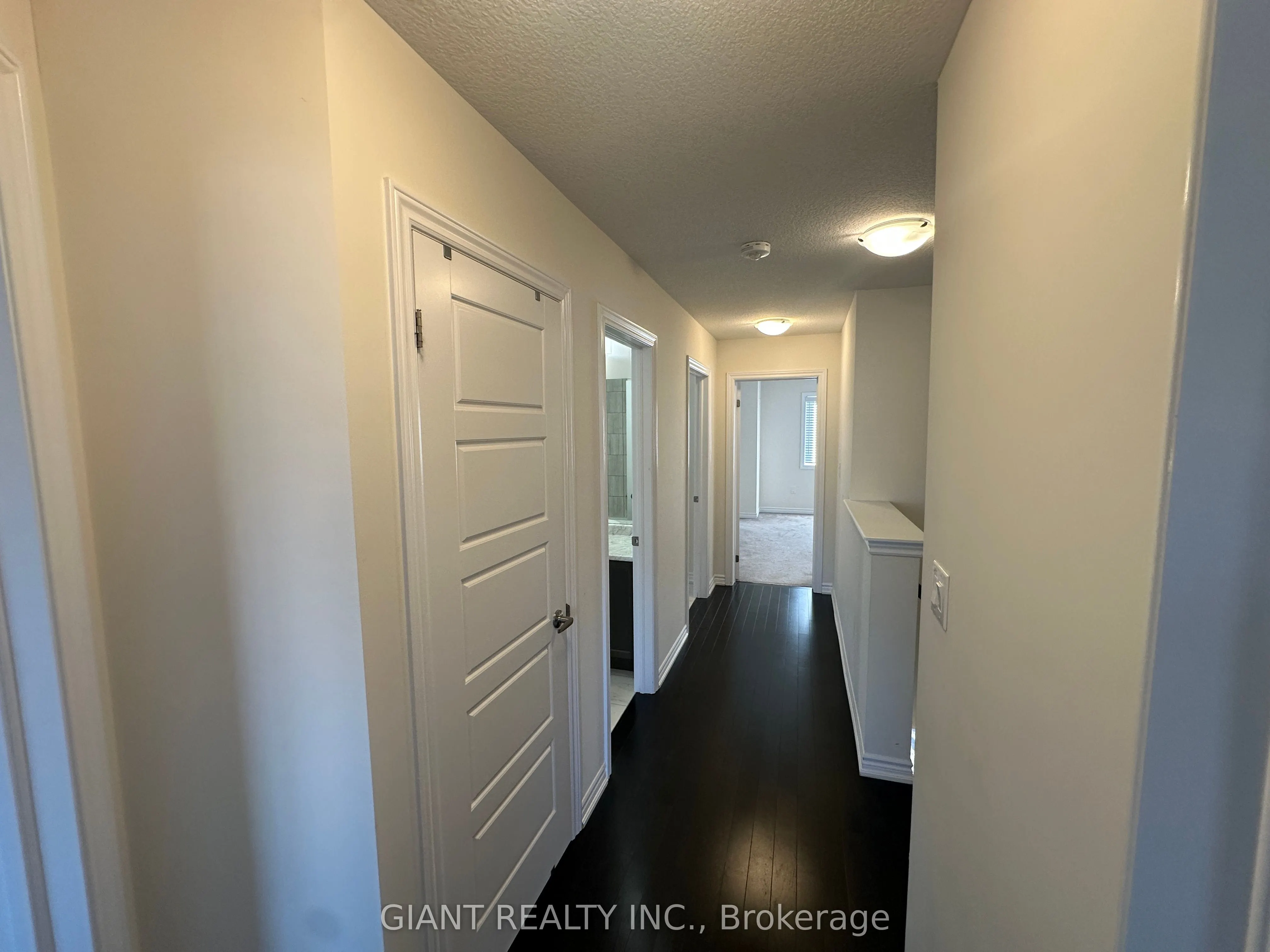 90 Esther Crescent
